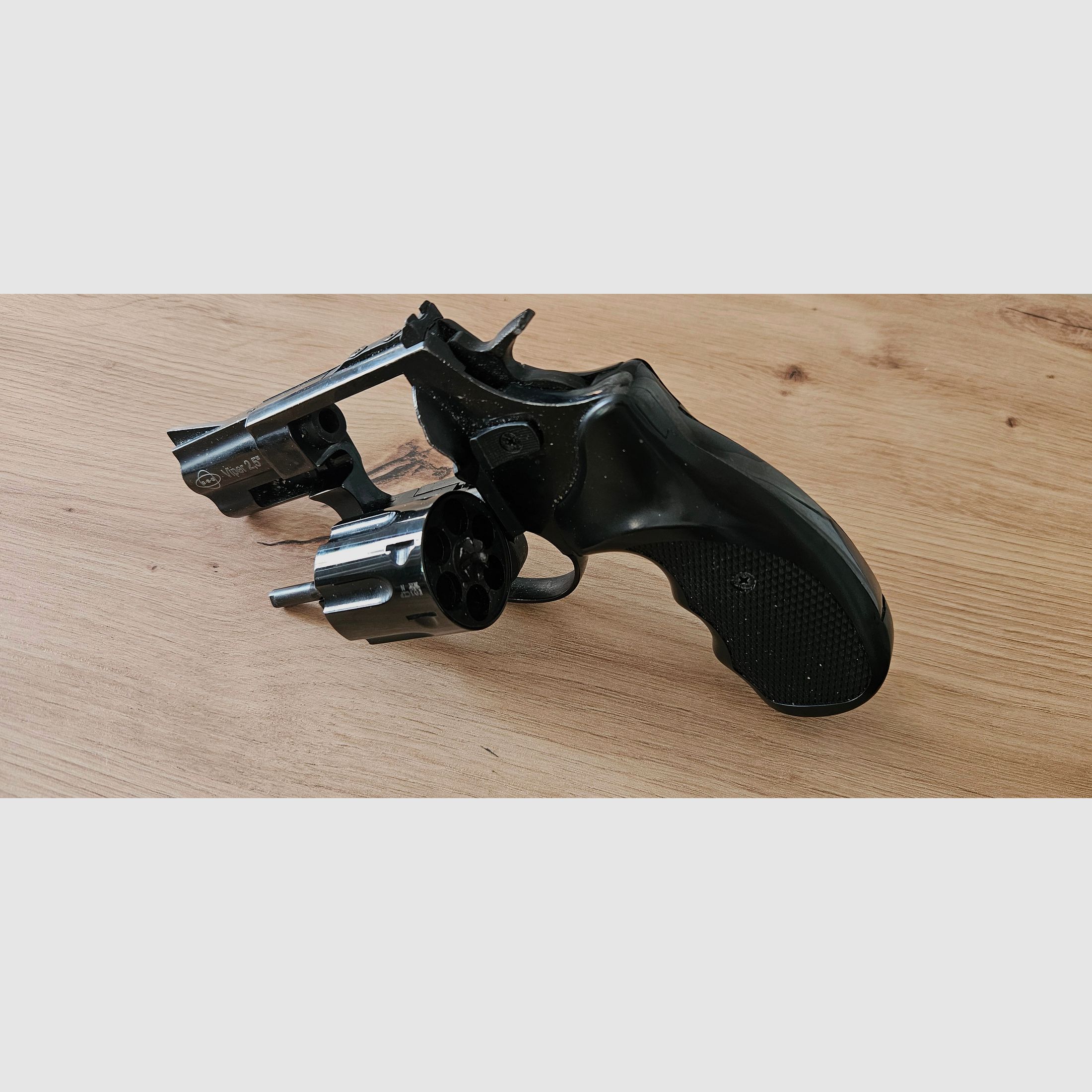 EKOL Viper 2.5" blank-firing revolver