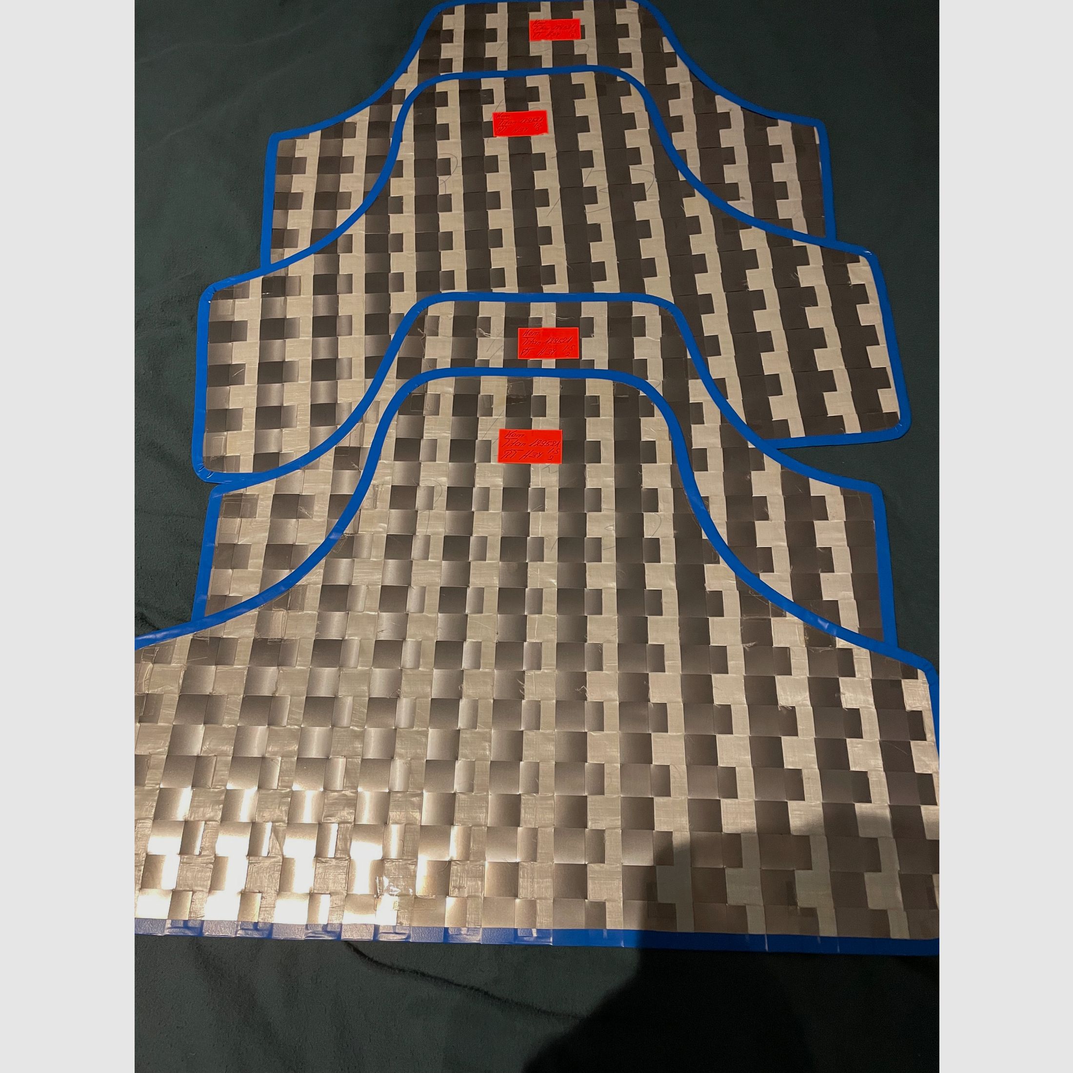 Plaques de protection contre les coups de couteau en titane pour gilets pare-balles – 2 sets disponibles, image 1 sur 3