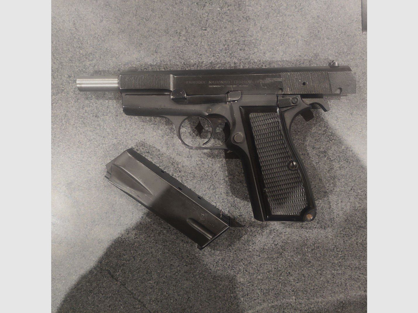 FN GP35 MK II Kal. 9X19 gebraucht, Bild 3 von 3