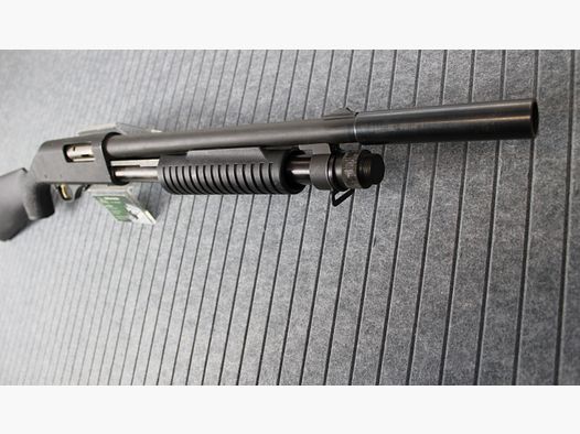 Fusil à répétition à canon lisse Imperator 12/76