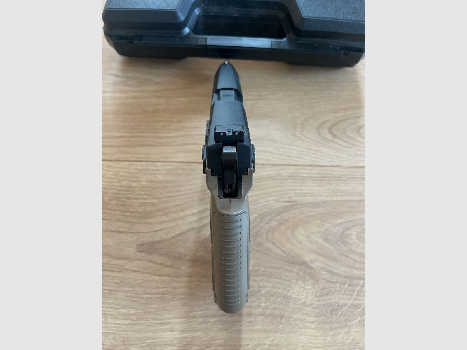 KJ Works CZ P09 Airsoft 6mm with metal slide