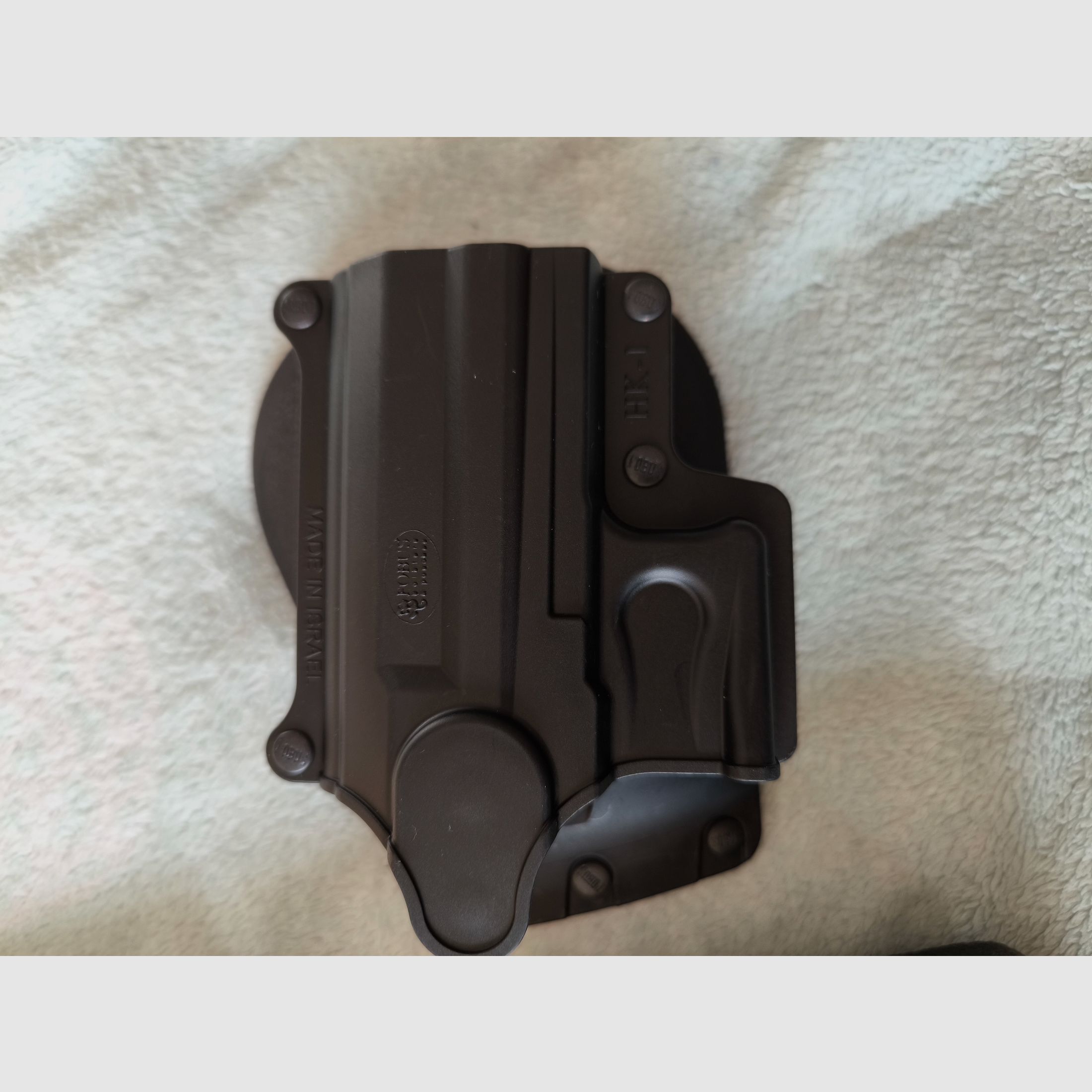 Ruger SR9 9mm, 2 Magazin, Holster, Koffer, guter Zustand, keine Walter Glock Sig Sauer aber besser :-) 