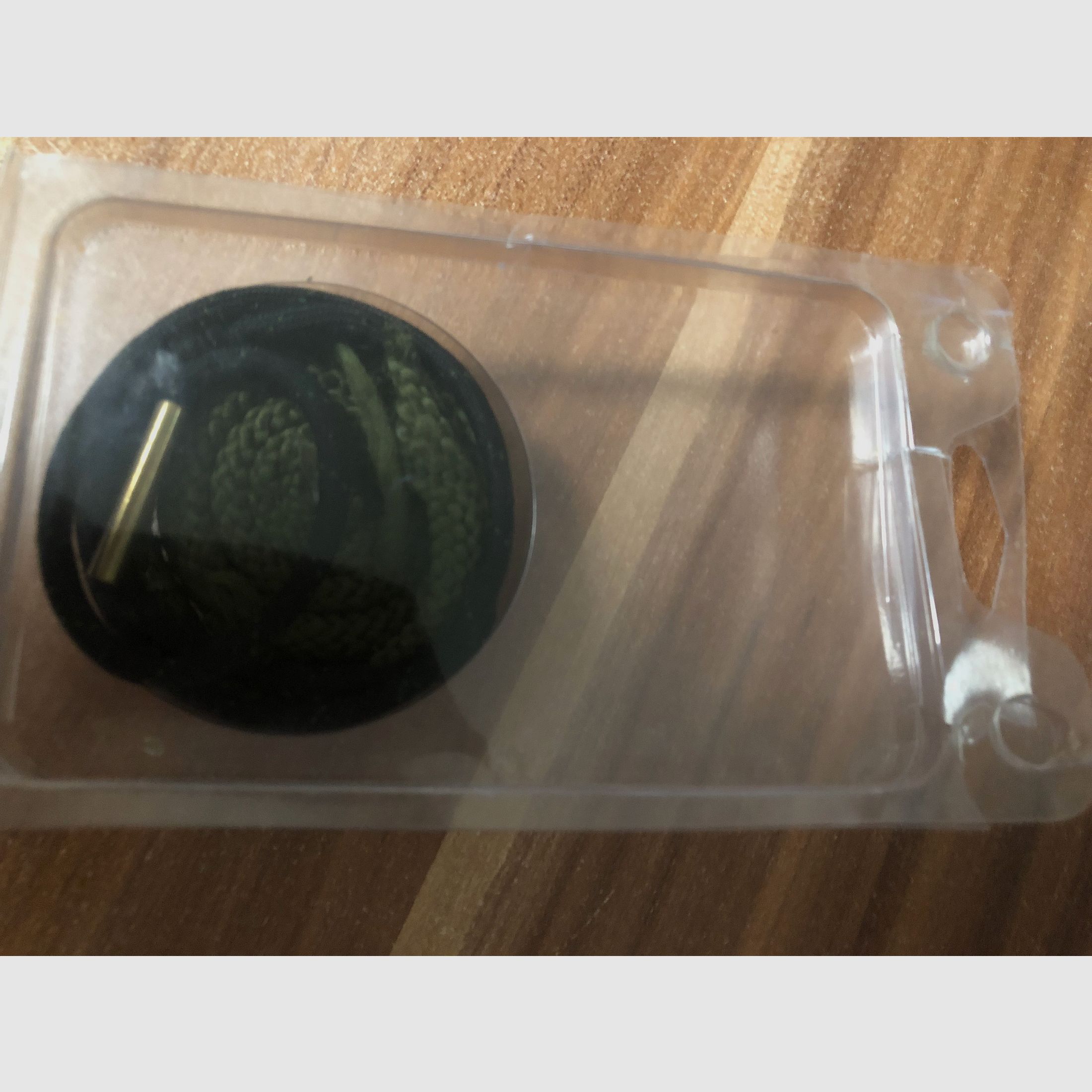 Corde de nettoyage pour armes de poing et plusieurs carabines.