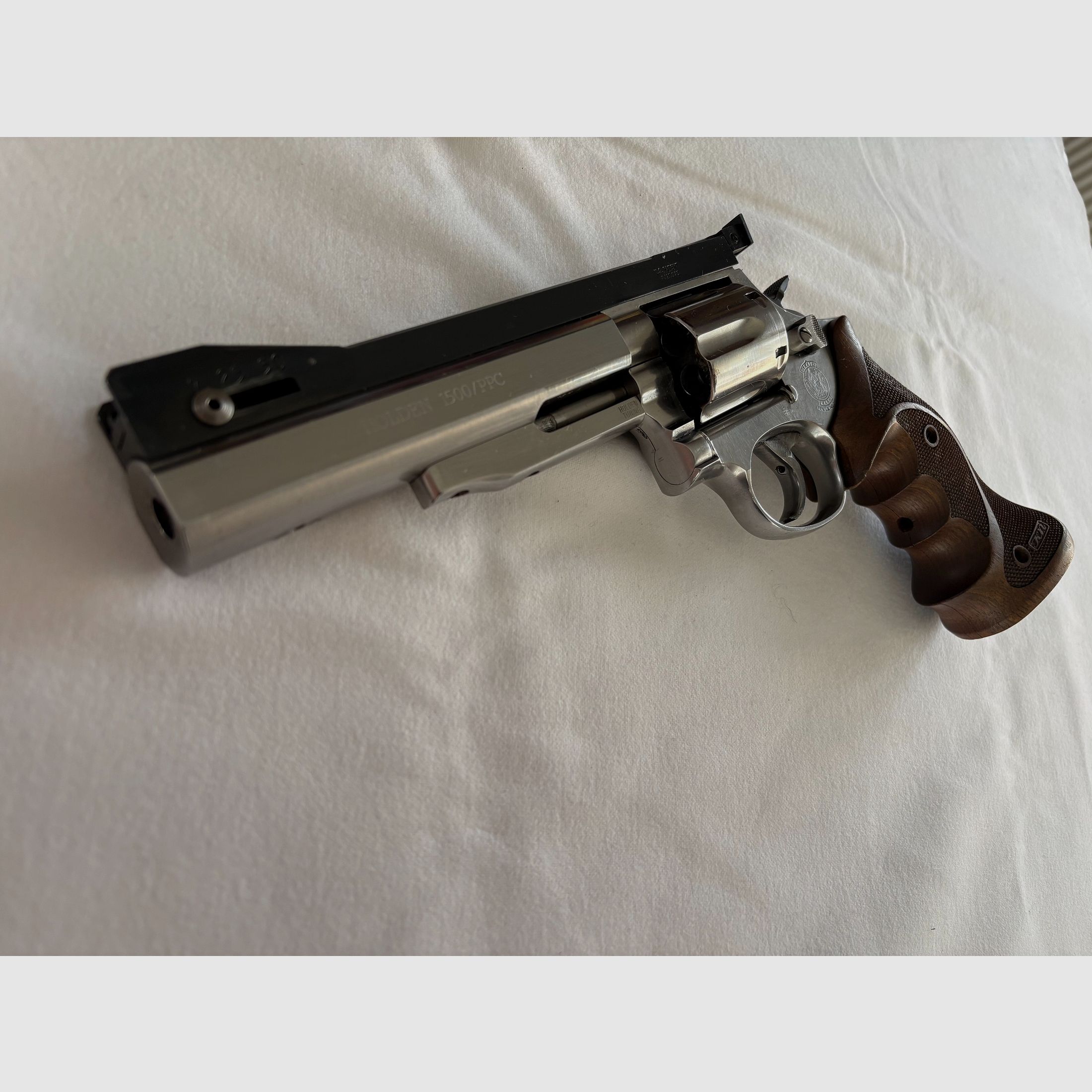 Smith & Wesson .357 Magnum Holden 1500/PPC 686-4, afbeelding 8 van 8