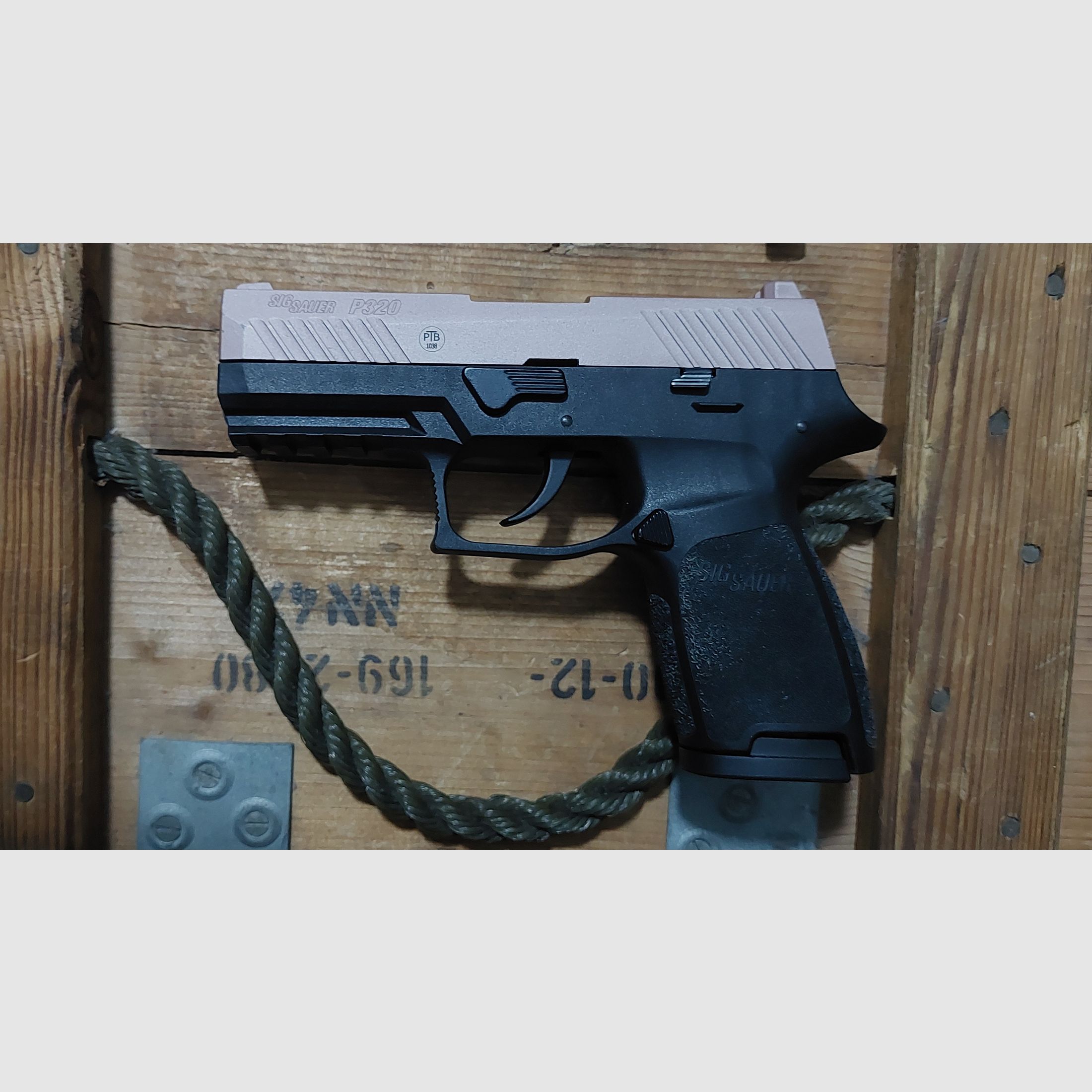 SigSauer P320 "Rosegold" 9 mm P.A.K (PTB 1038) Roségold keine Glock Walther Heckler RG