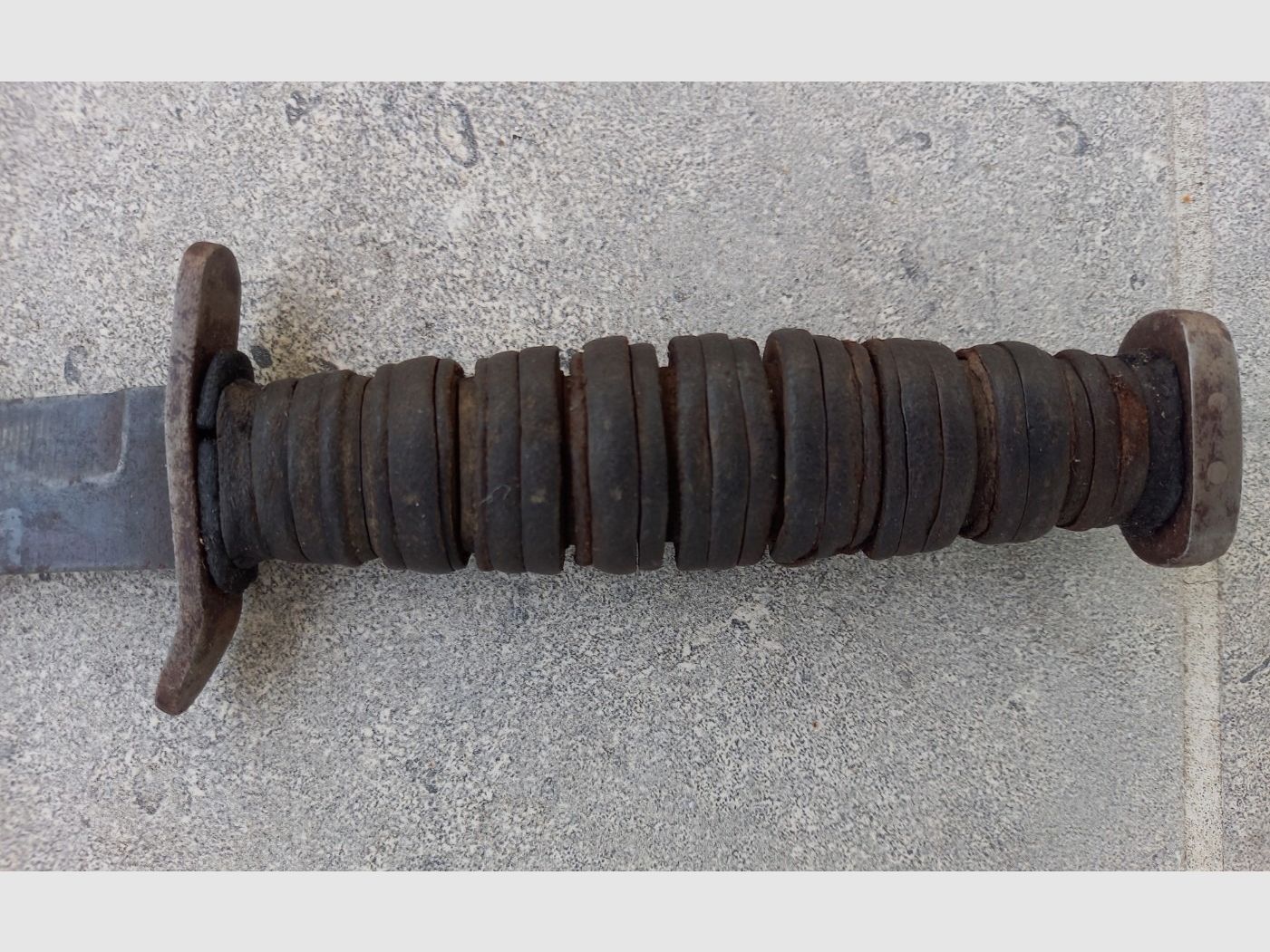 Couteau de tranchée WKII US.M3/Kampfmesser avec étui US.M8