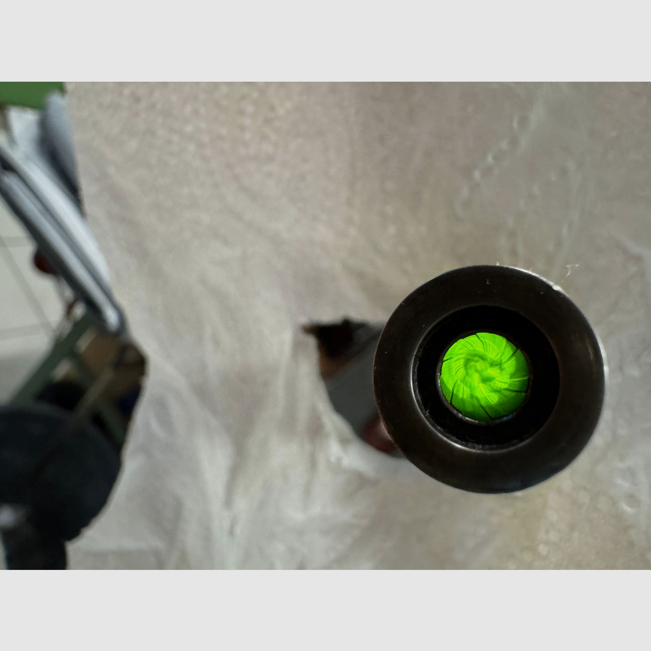 Selbstladebüchse ZKM-611 in .22 Magnum, mit Zielfernrohr und Montage