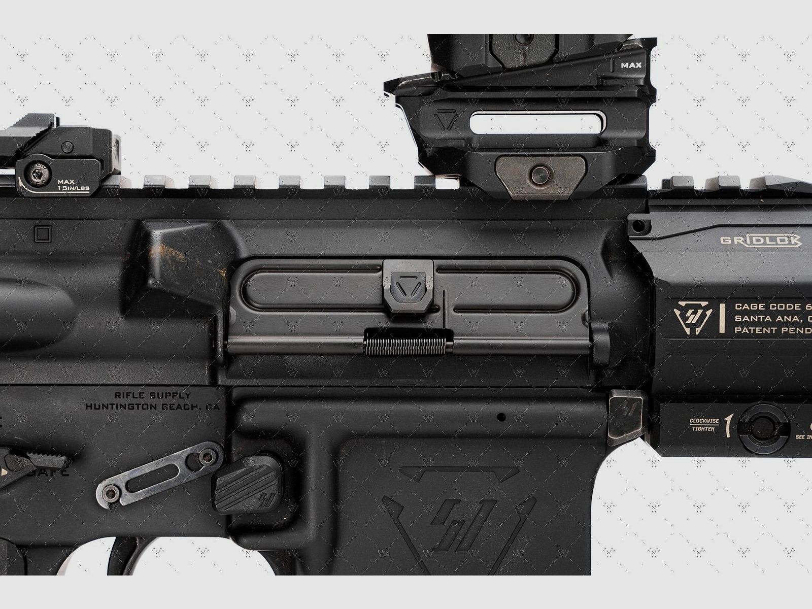Strike Industries Stamped Dust Cover per AR15, immagine 9 di 10