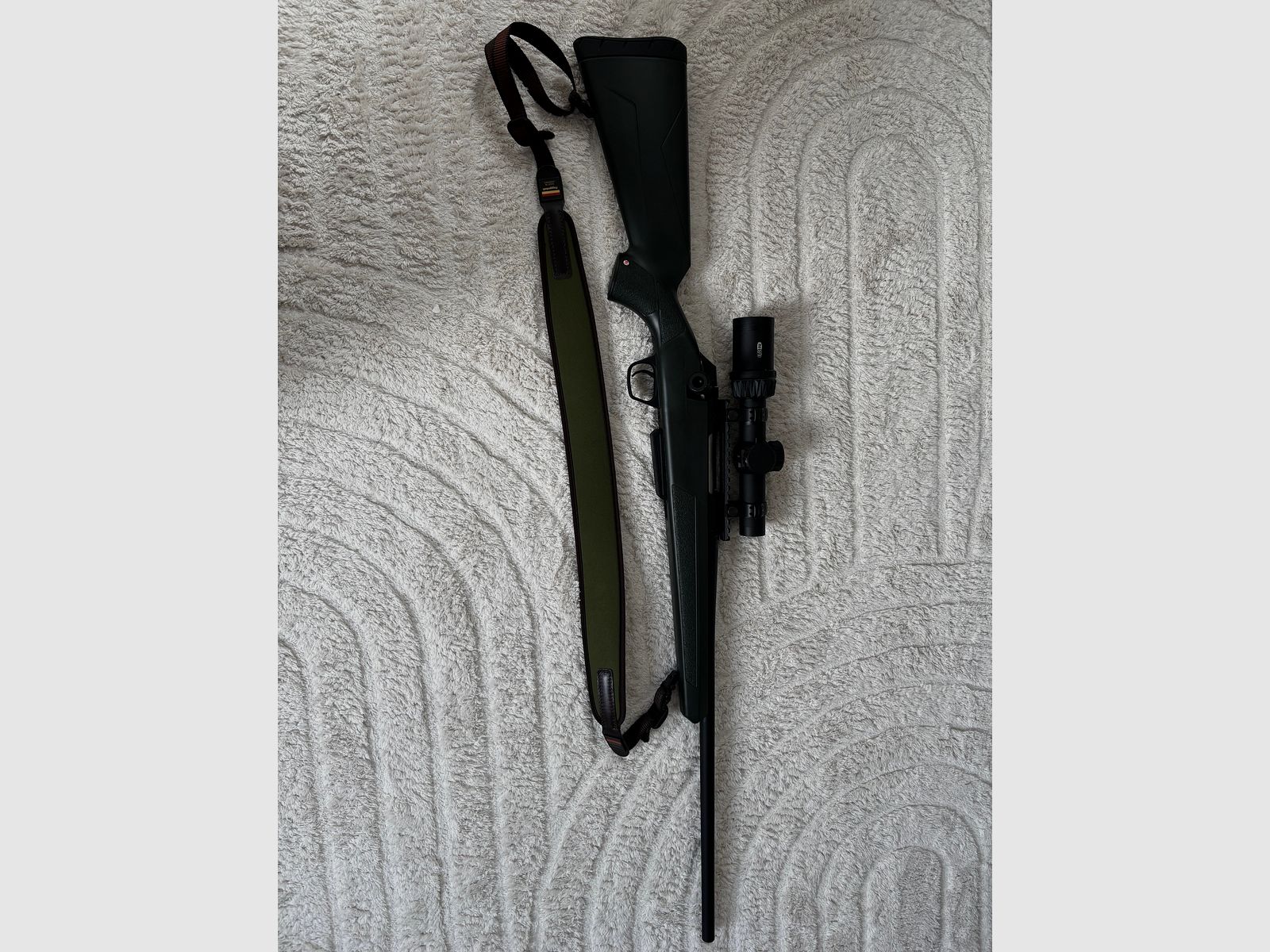Winchester Repetierbüchse XPR Stealth.308 mit Meopta Zielfernrohr Optika6 1–6x24 RD SFP