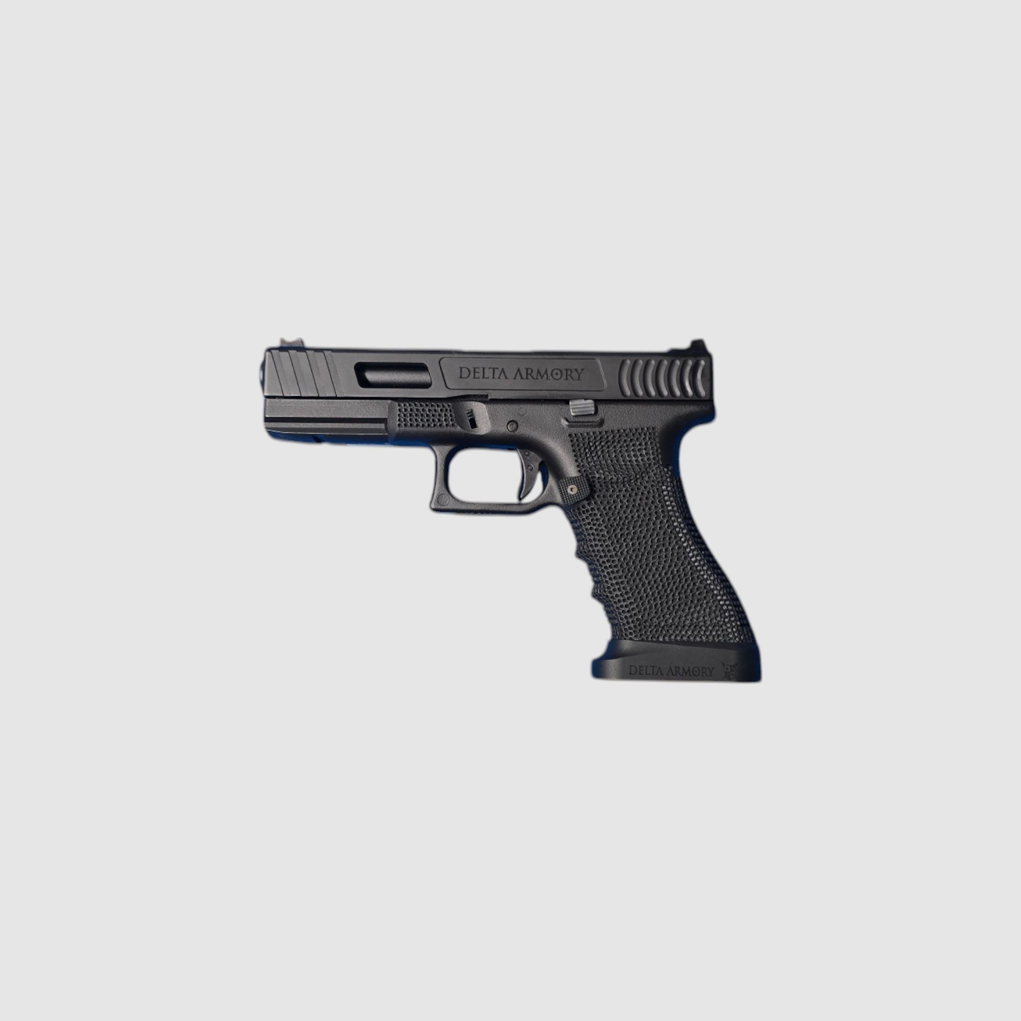 P01 GBB Airsoft Pistole mit Grip Stippling in Schwarz | Delta Armory