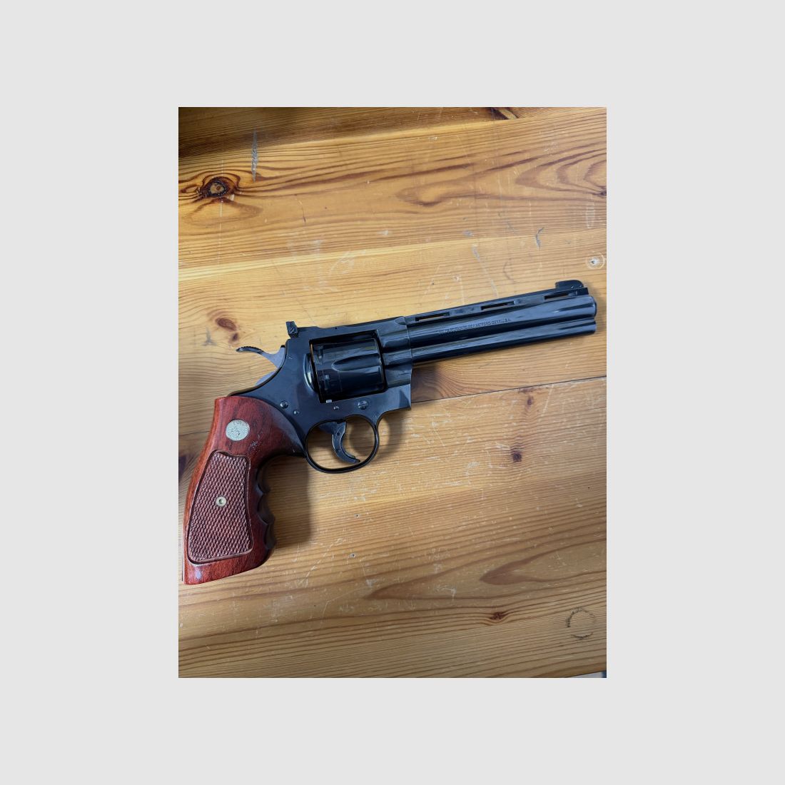 Rewolwer Colt Phyton 357 Mag/ 38 Spec, zdjęcie 3 z 4