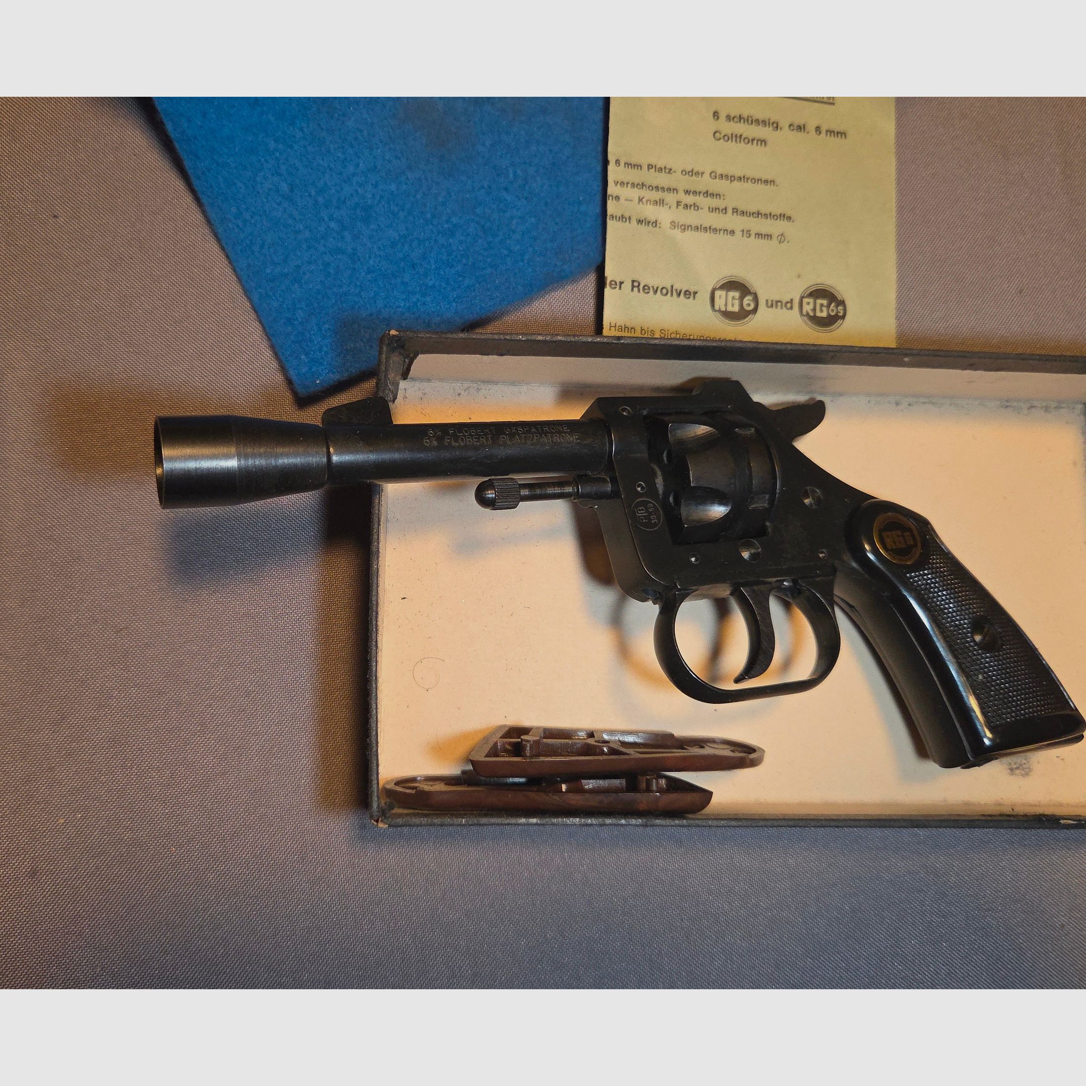 Röhm RG 6 Cal ,6mmk ,watch old about 50 years collector pieces very rare to get, free from 18 years