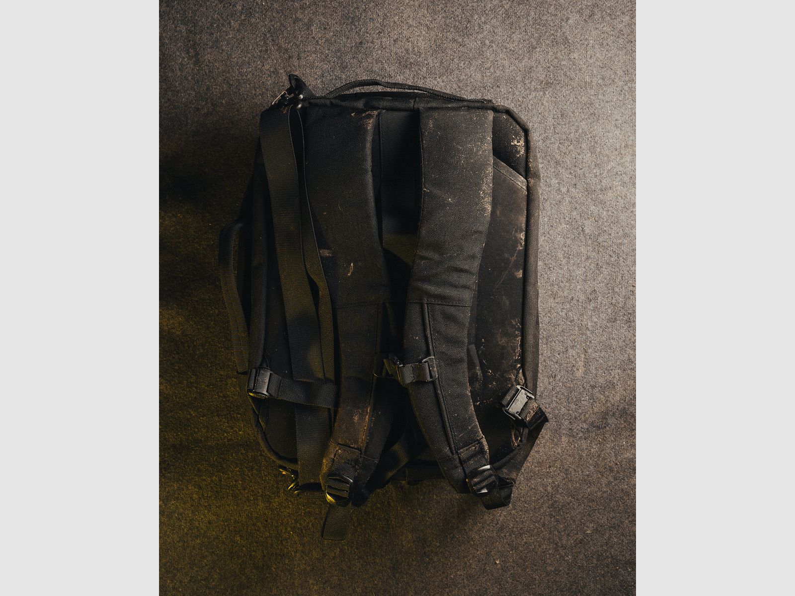STOIRM Messenger Bag, Bild 46 von 54
