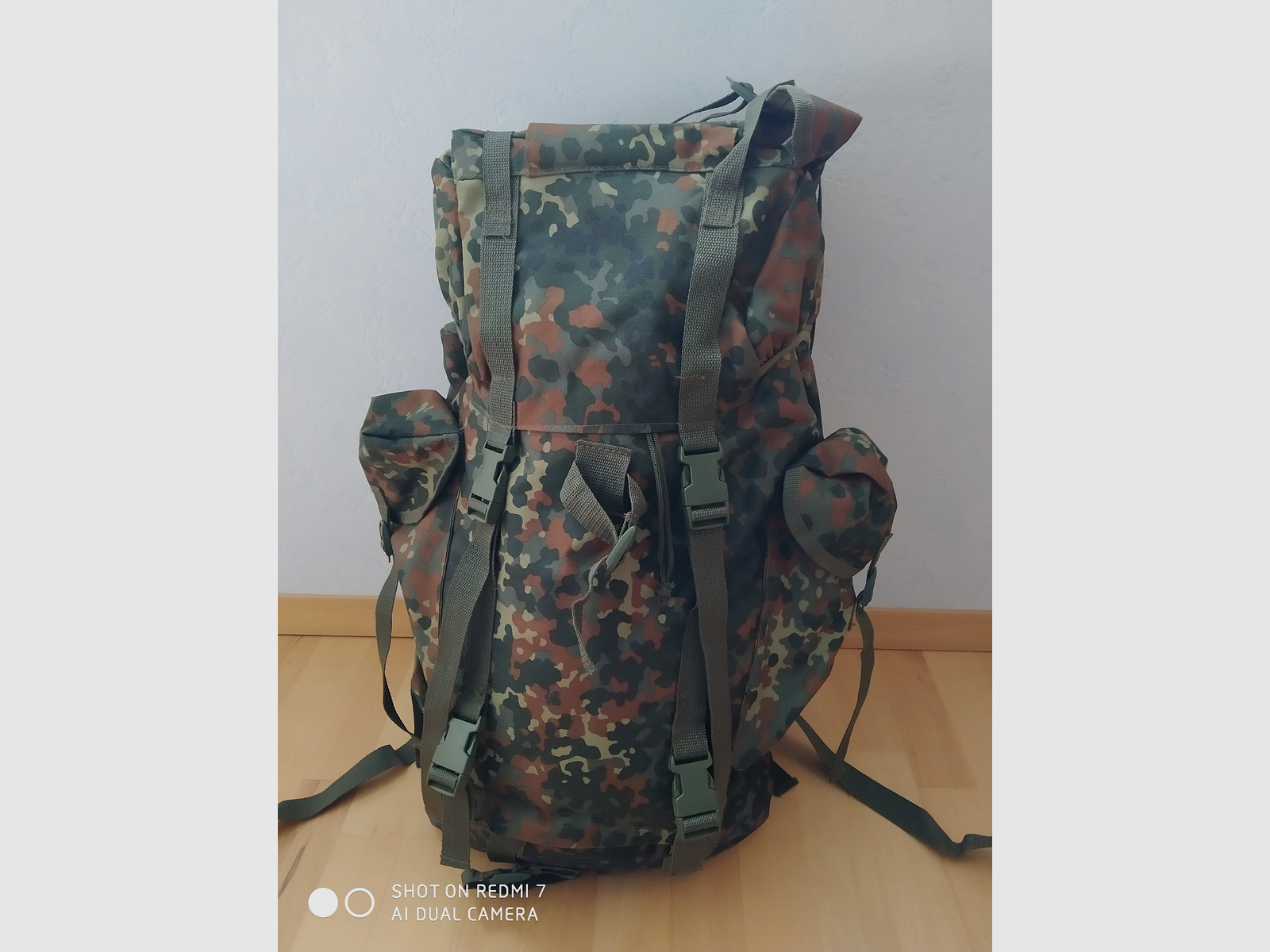 Imitat BW - Kampfrucksack, Volumen 65 l, Flecktarn