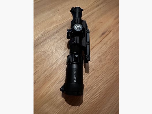 Vortex Strike Eagle 1-8 x 24 con montaje