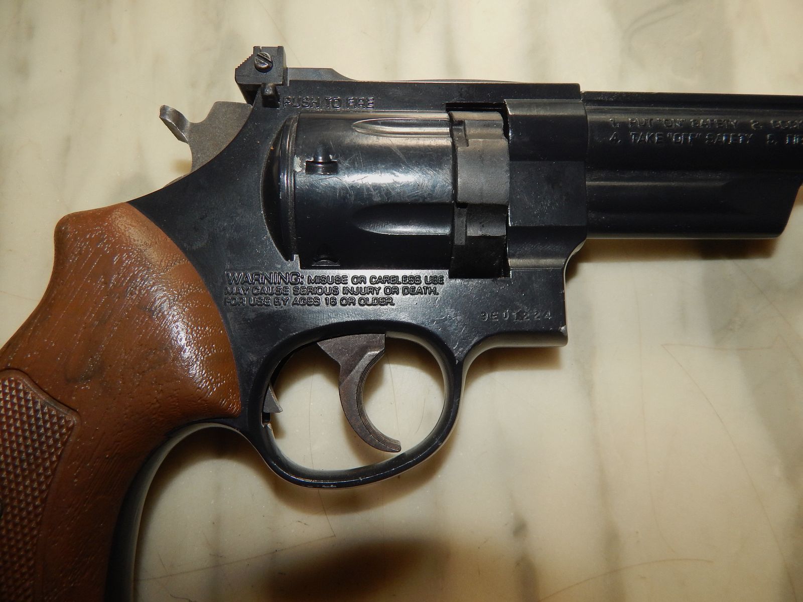 Daisy 44 Co2 Revolver / vintage