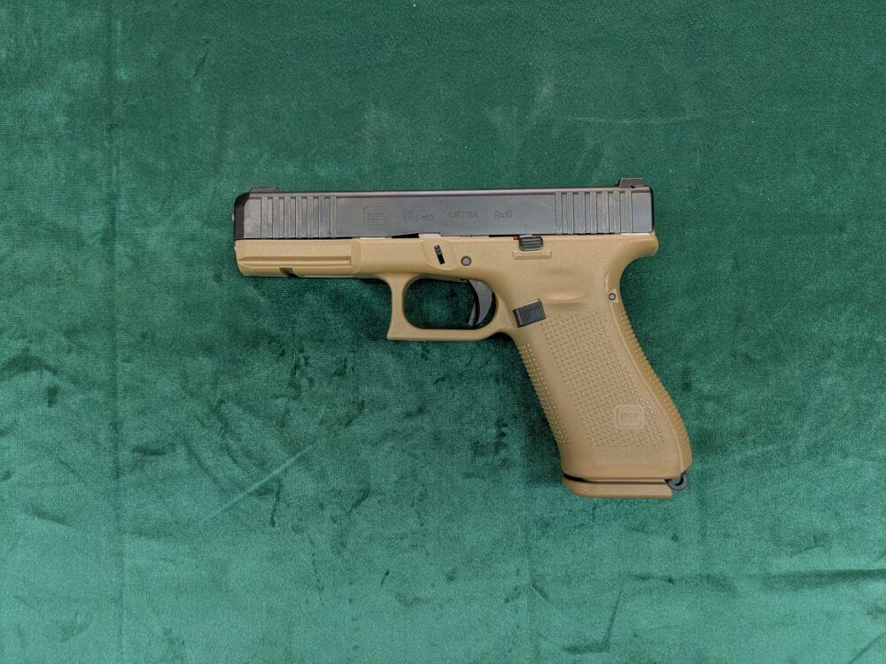 Glock 17 Gen 5 Coyote