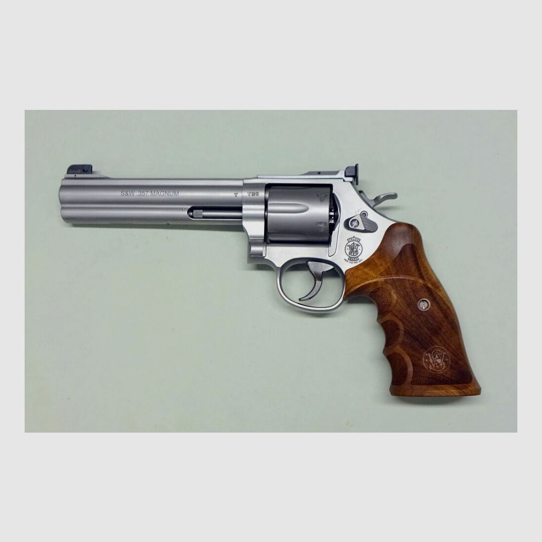 SMITH & WESSON USA Target Champion Match Master 686