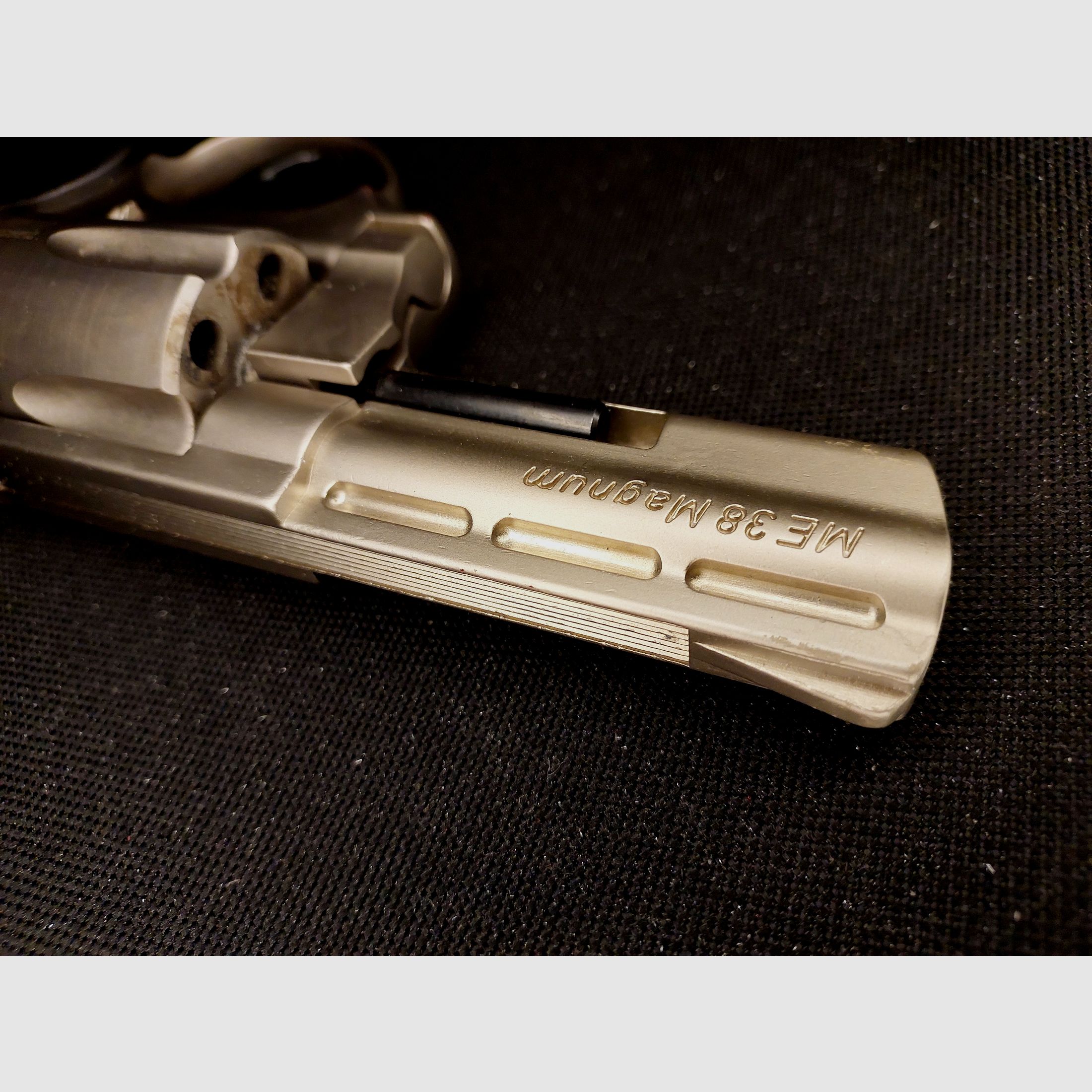 ME 38 Magnum Schreckschuss-Revolver, matt vernickelt im Kaliber 9mm R.K. (PTB 706)
