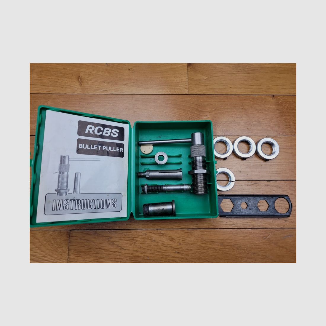 LOT: RCBS Geschossauszieher + 3 RCBS Einstellkolben + einer für Hornady + Hornady TBE Universal-Schlüssel, Bild 1 von 5
