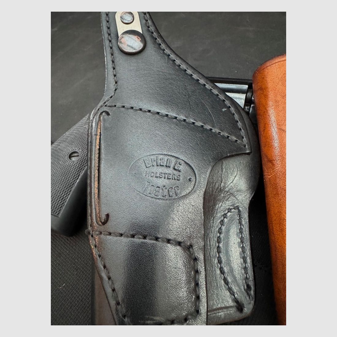 Schnellziehholster Gürtelholster Set, Revolver (?), Brian C Foster und VIKING, Markenholster