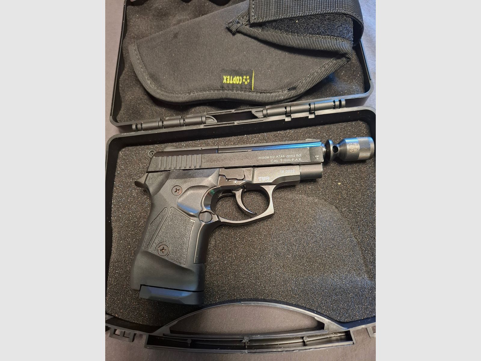 Zoraki 914-P 9mm P.A.K. PTB 1070 con funda