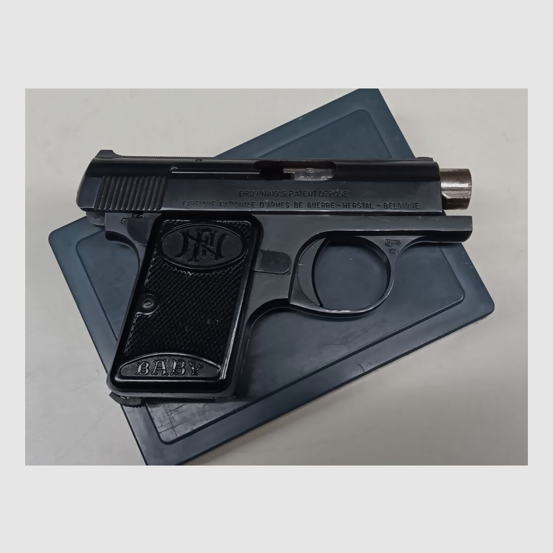 FN - Fabrique Nationale D`Armes De Guerre - Herstal - Belgique Mod. Baby