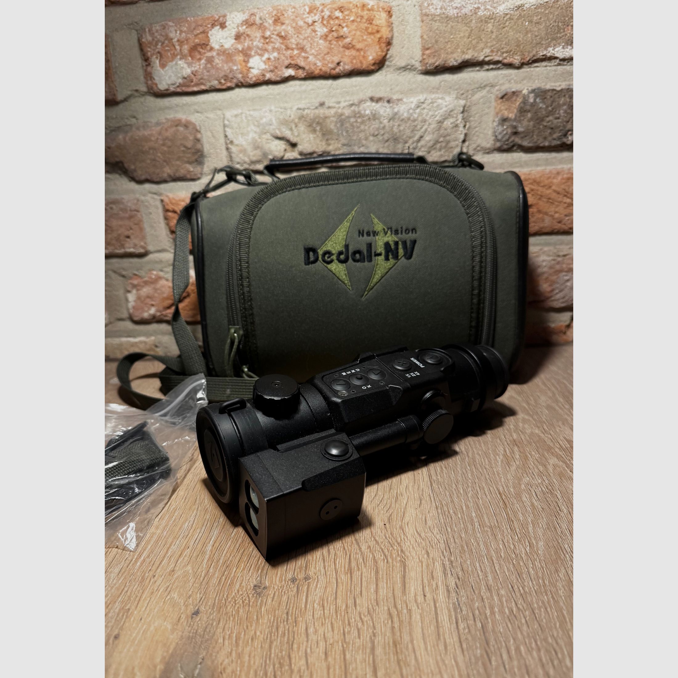 Dedal 380 T2 Quest LRF warmtebeeld voorzetapparaat