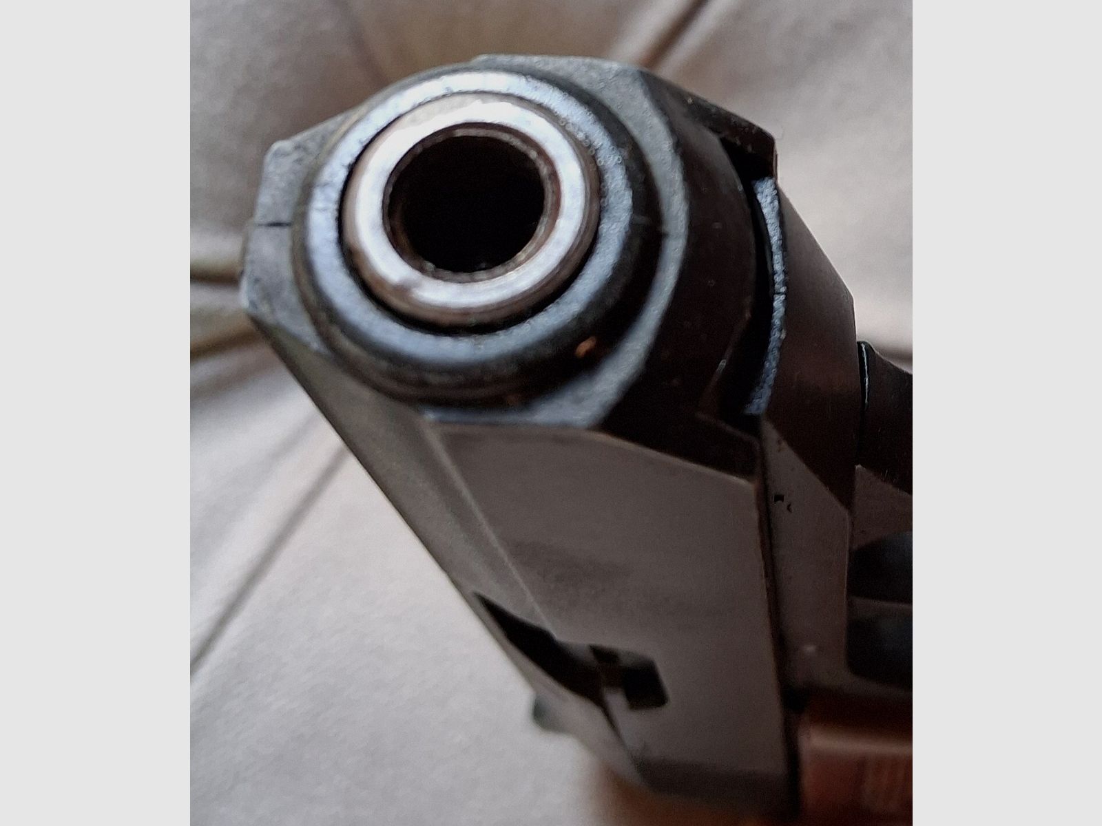 Rhöm RG9 pistol repeater 8mm blank / gas free from 18 years