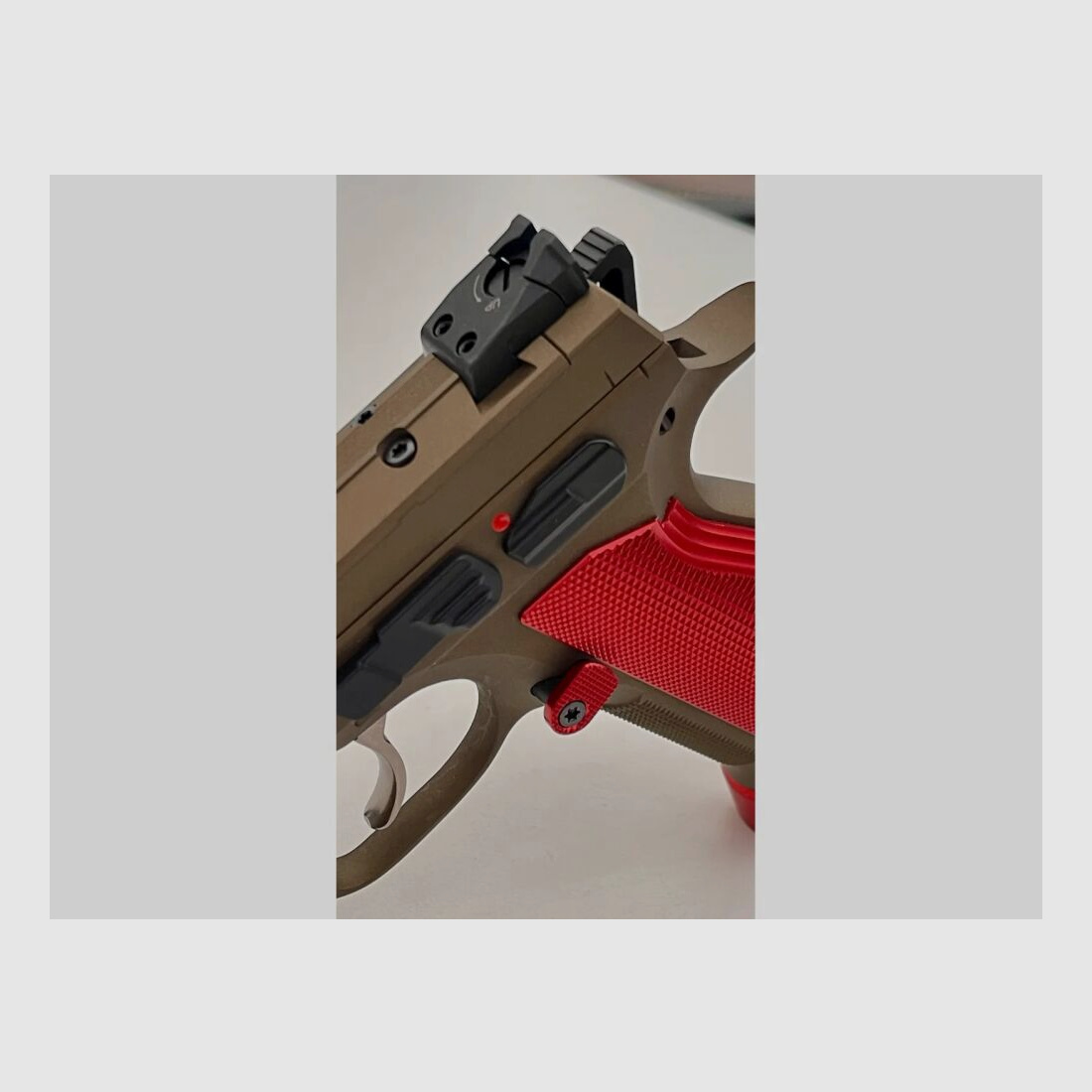 CZ Česká zbrojovka a.s. CZ SHADOW 2 Special "Jagdlounge BURNT BRONZE RED Edition" NEU 9mmLuger