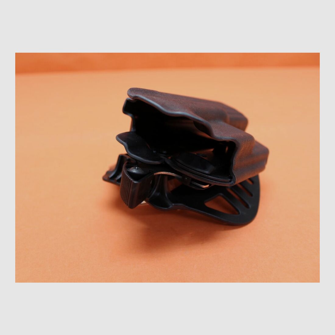 HOGUE HOGUE Fondina ARS Fase 1 Portare DX (52019) Glock 19/ 23/ 25/ 32/ 38/ 45 inclusa. Paddle/ Piastra per cintura