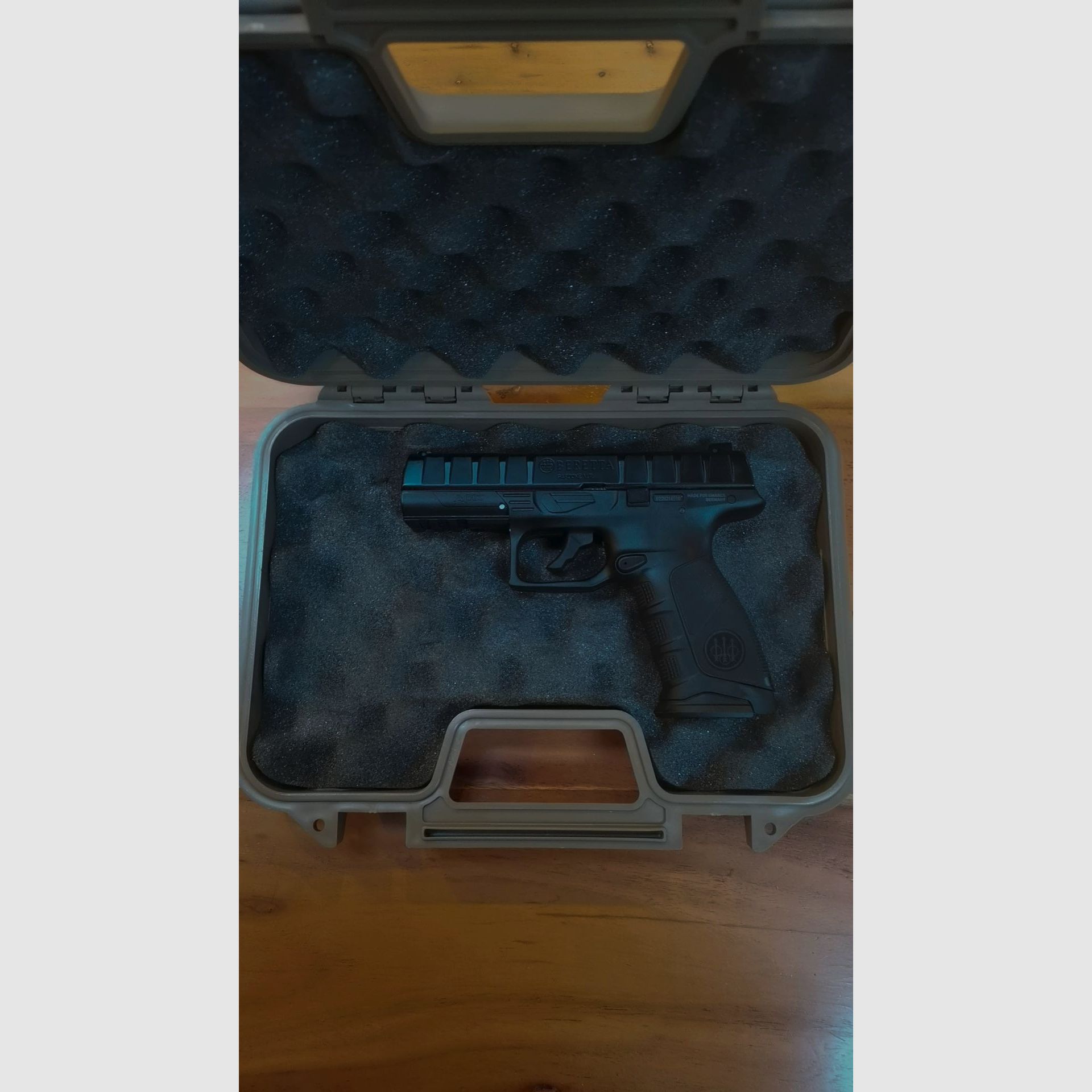 Beretta APX CO₂ Airsoft – très bon état – disponible immédiatement prix à débattre