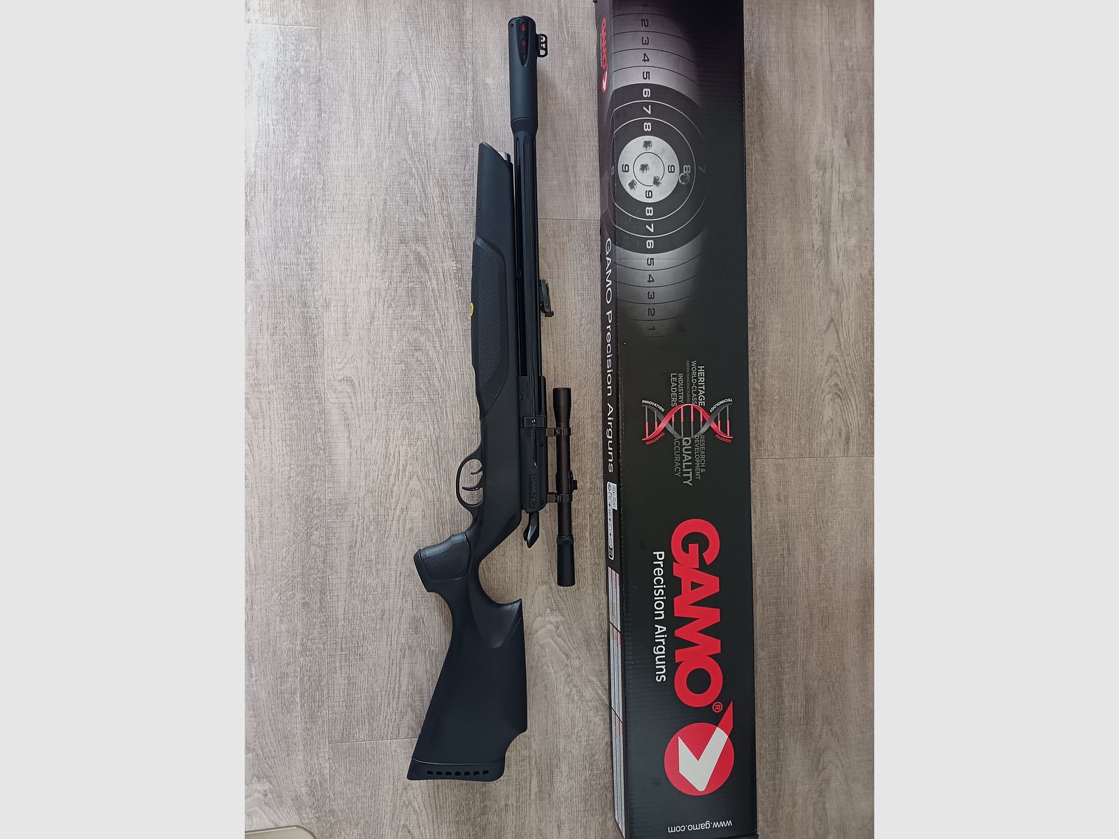 Gamo Arrow mit 4x20 und 300 bar Pumpe Neuwertig 