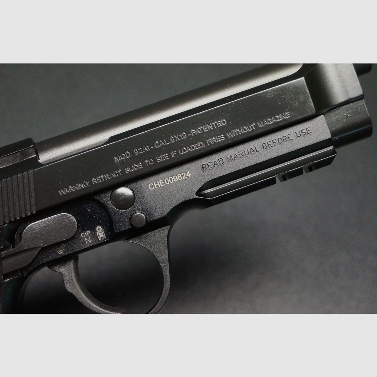 Beretta 92 A1, zdjęcie 2 z 6