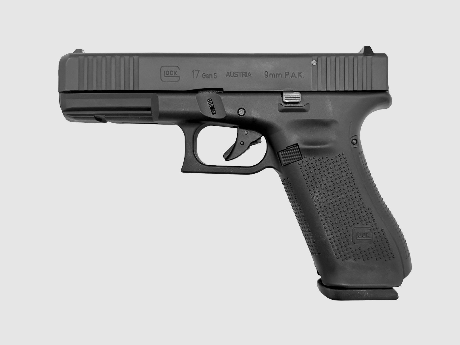 Glock 17 Gen5 blank firing pistol 9mm P.A.K. black - NEW