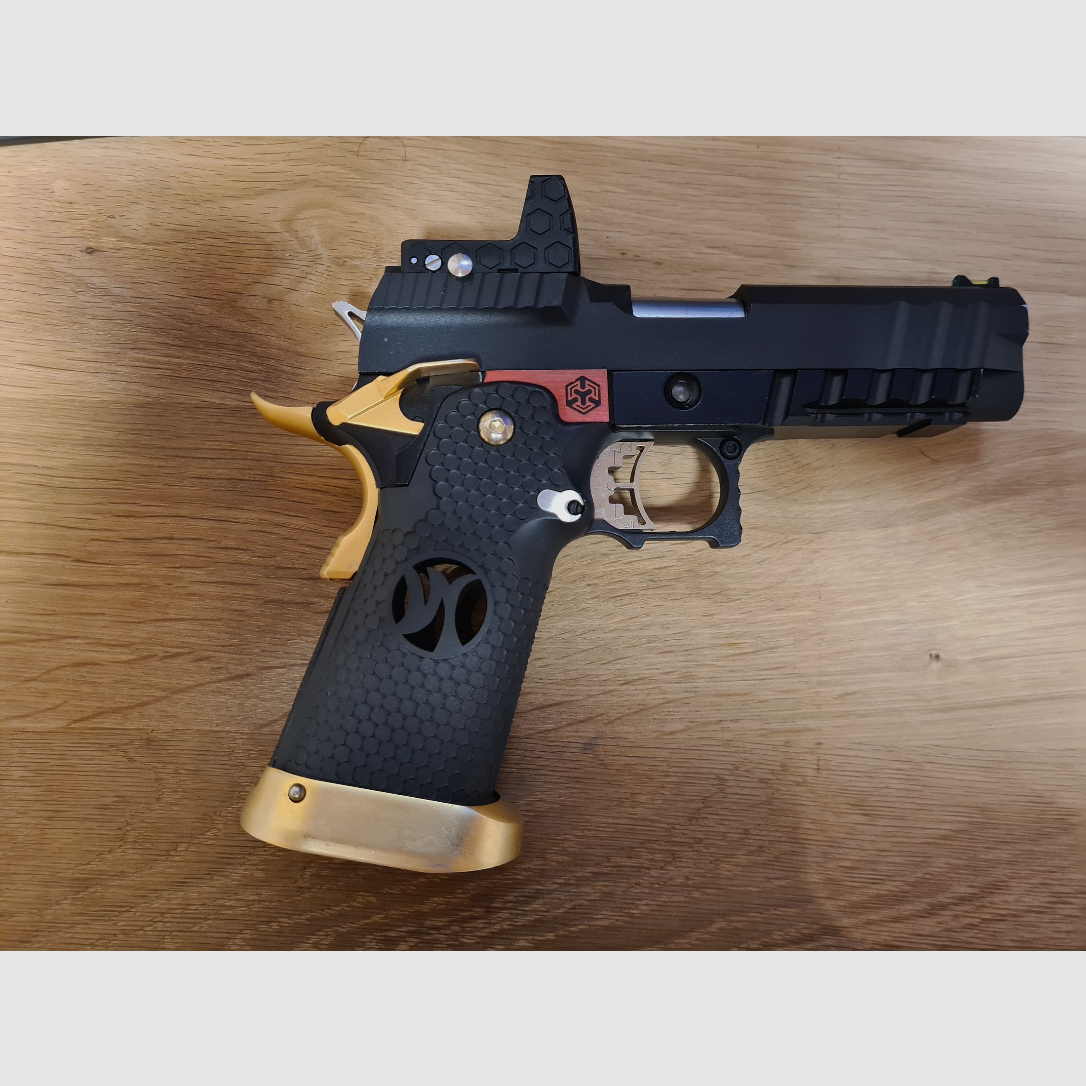 AW CUSTOM HX 2601 Pistola Airsoft