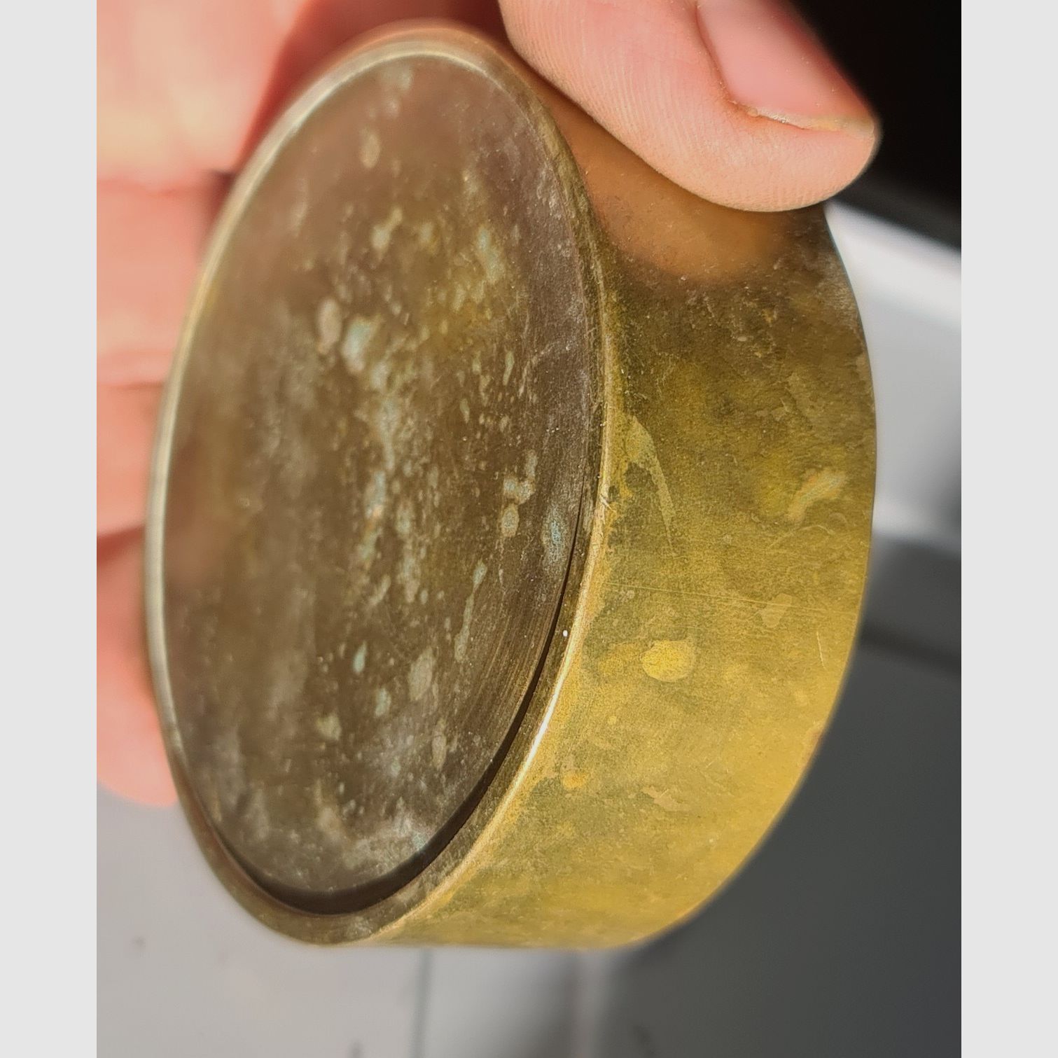 MEHRERE DEKO ARTIKEL AUS WEHRMACHT ZEITEN 1939 - 1945 /  ASCHENBECHER , MEDAILLE,  ANSTECK NADEL, PIN, STANZEISEN, STEMPEL, GRANATE, HÜLSE, FLACK, HÜLSE , PATRONE , SS, HJ, SA, KRIEG, METALL, ------>! BESCHREIBUNG LESEN ! <------