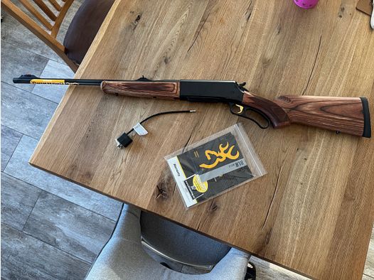 Browning BLR Laminated .300 Win Mag Gewinde Repertierer 