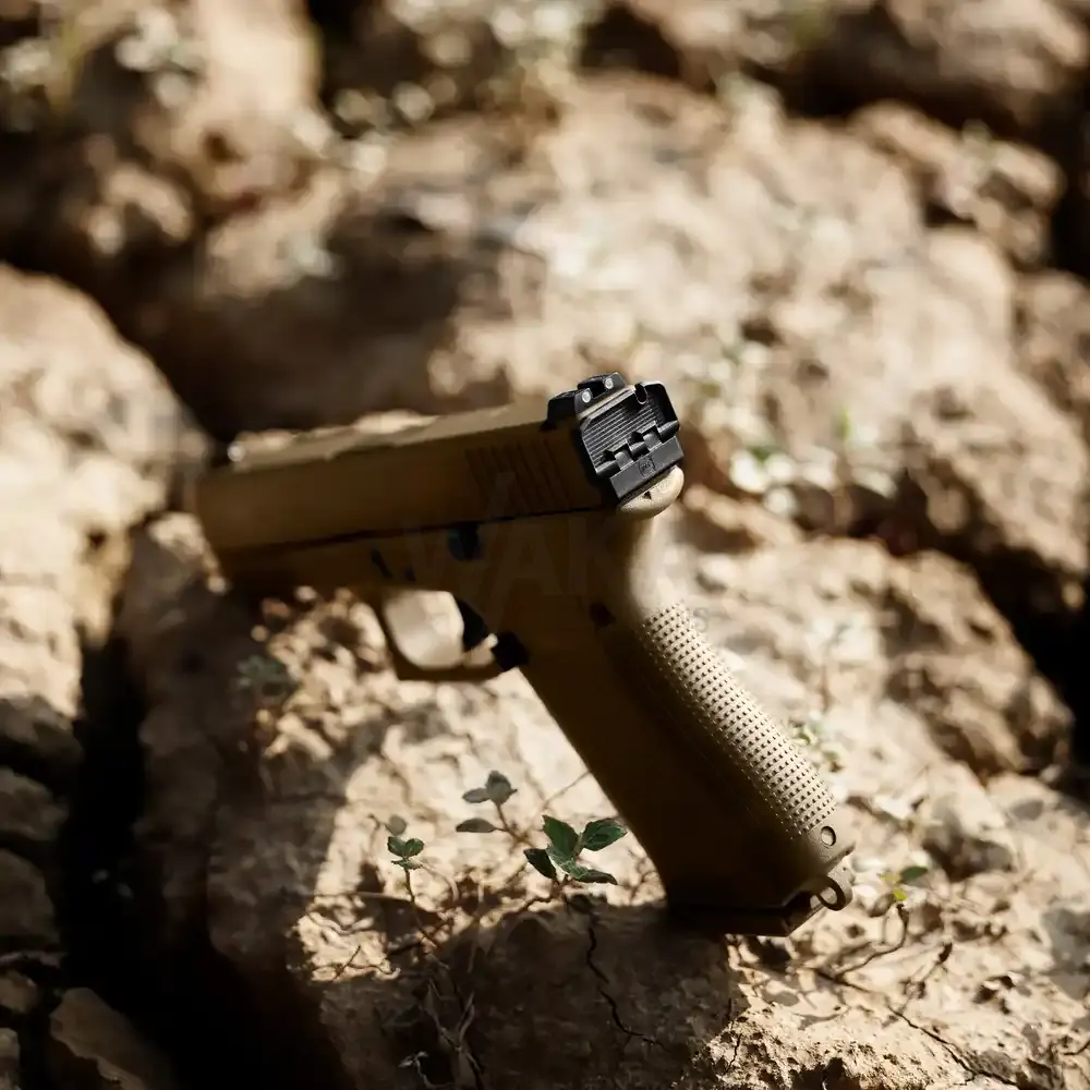 Glock slide cover plate "Racking Cover" extended