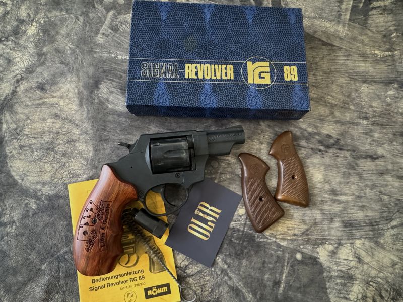 Röhm RG 89 Revolver PTB 451 mit extra wunderschöne Holzgriffschalen