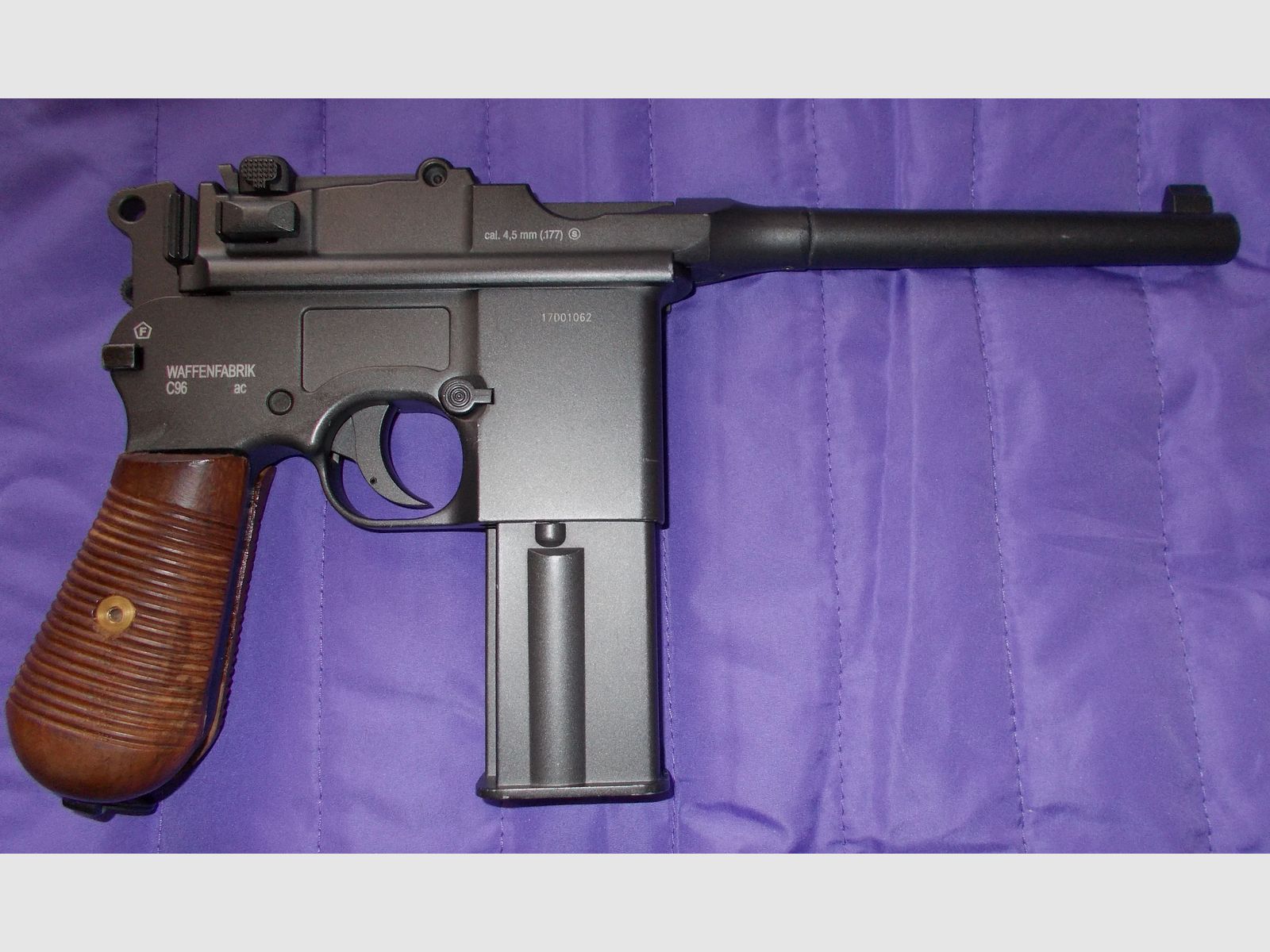 2x UmarexLegends C96 4.5mm BB CO2 Blowback with WOOD GRIPS