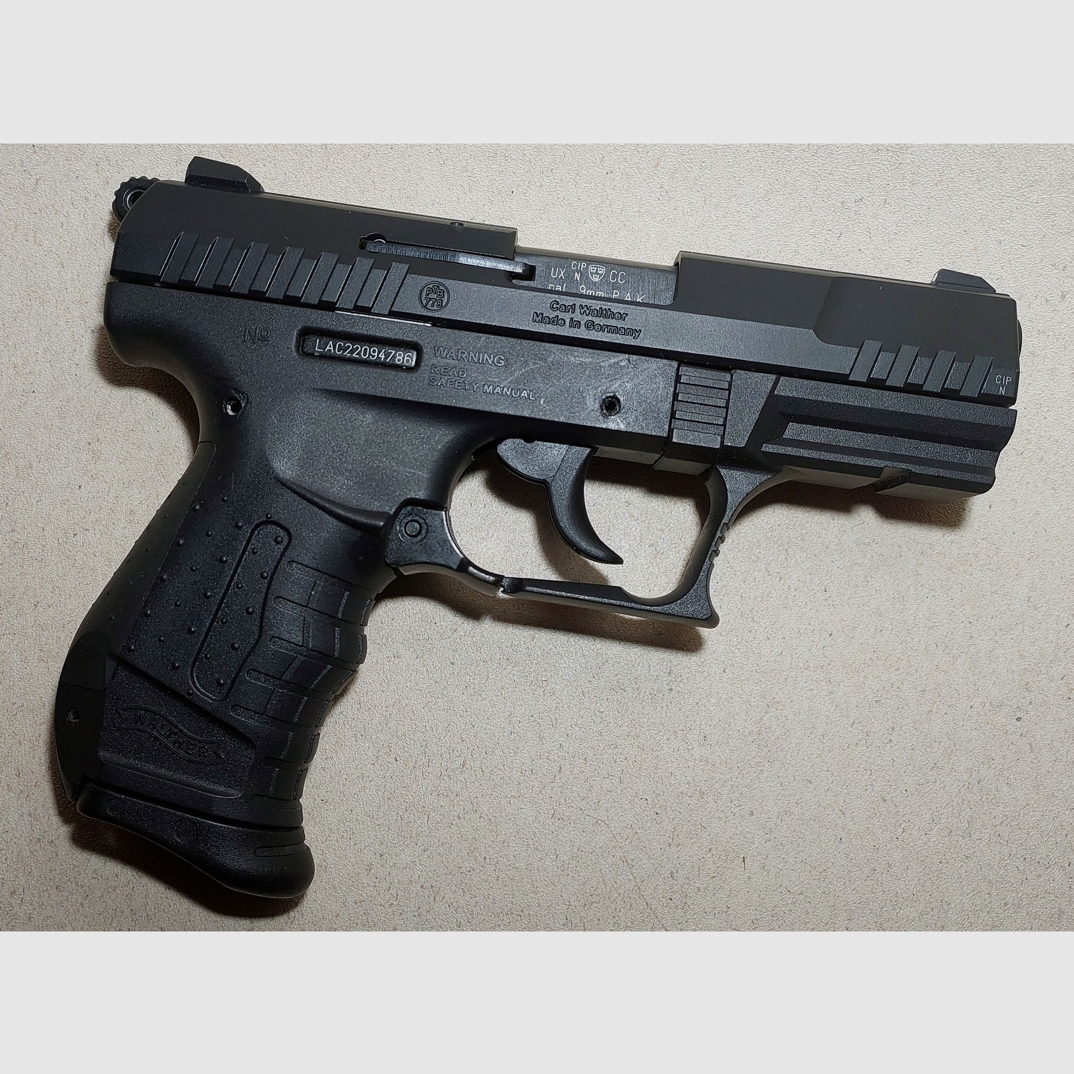 Walther P22 Ready Schreckschuss Pistole 9mm P.A.K. schwarz.