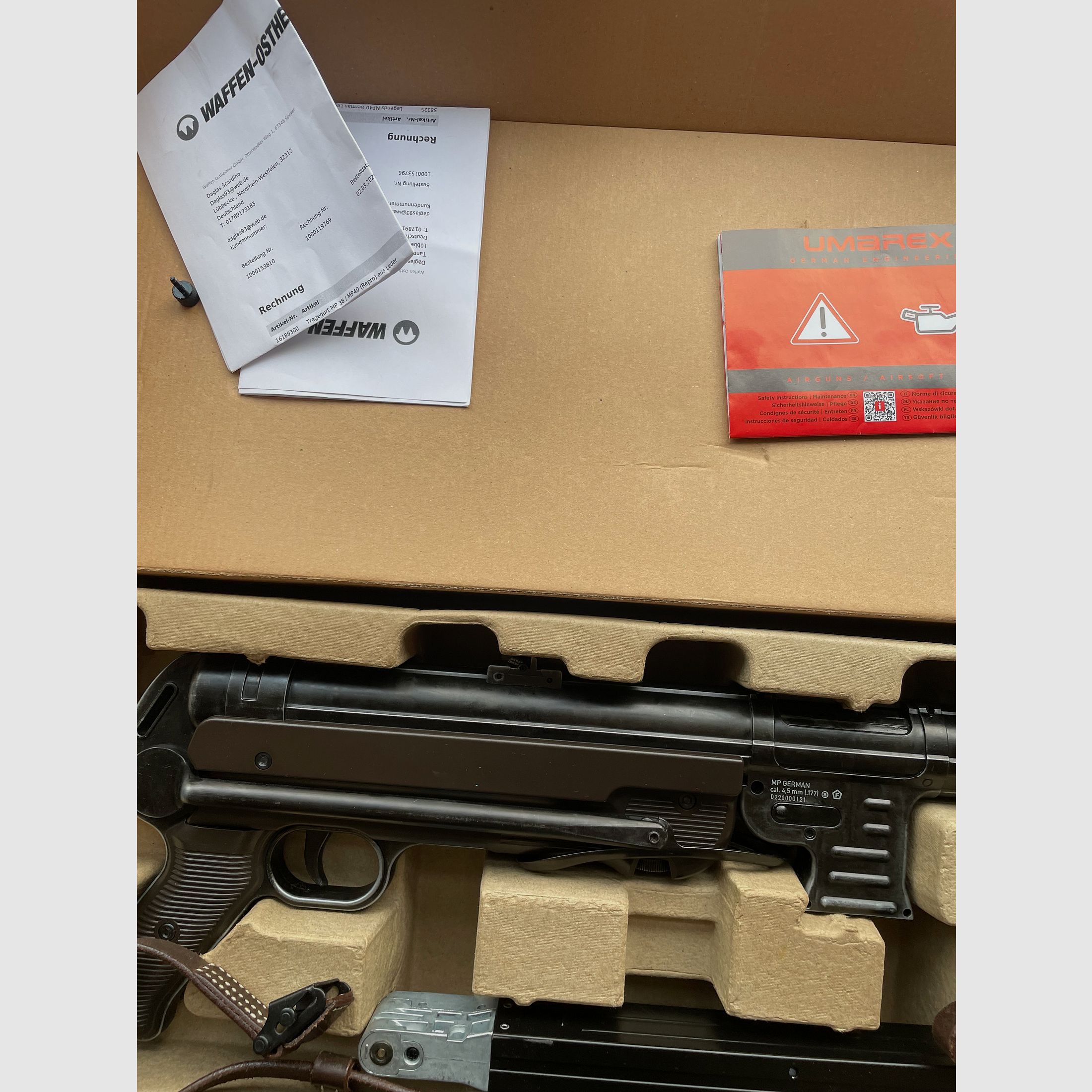 Umarex Legends MP40 Edición Legado Alemán - 4,5 mm Stahl BB Co2 (P18)