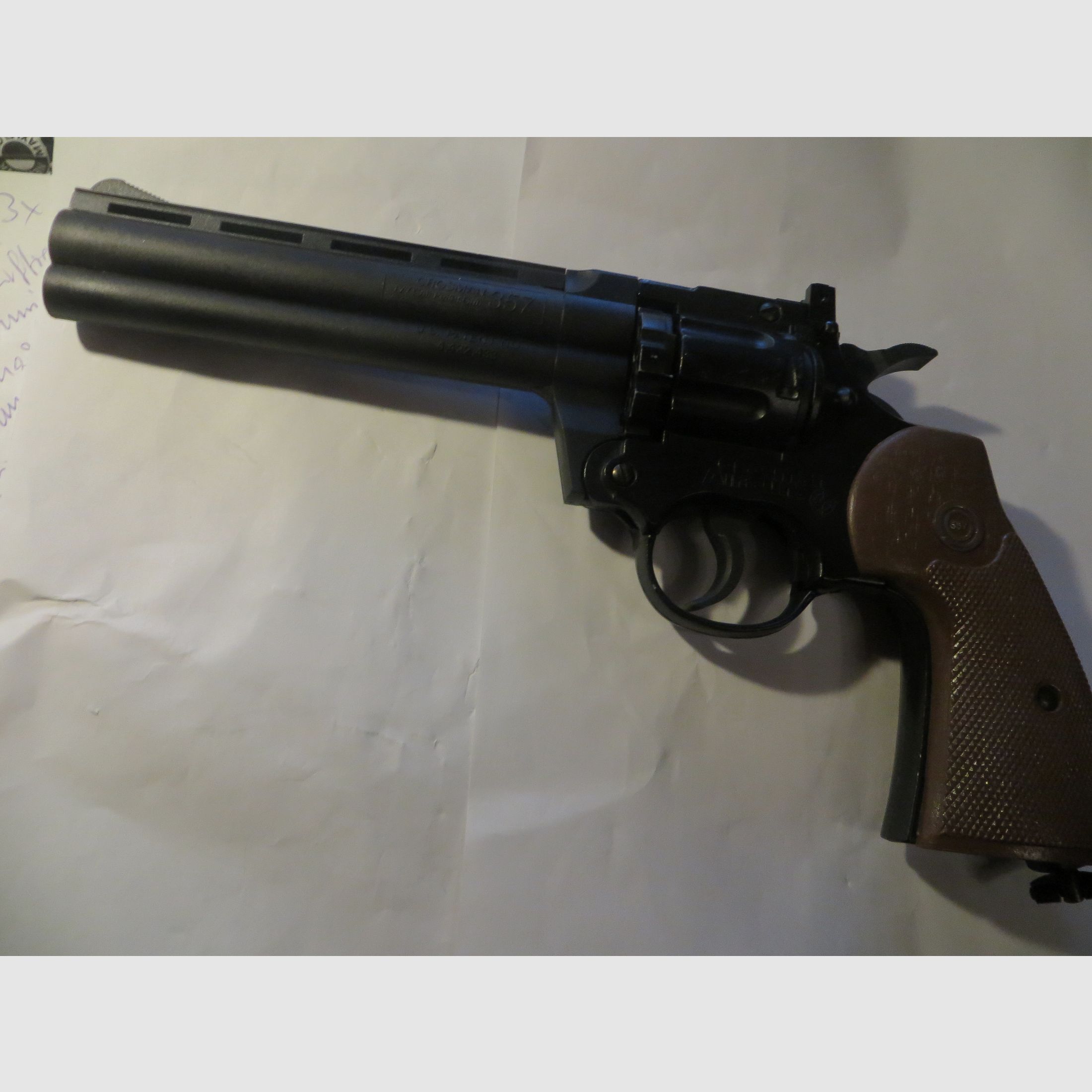 CHROSMAN 357 da regalare (3 pezzi difettosi)