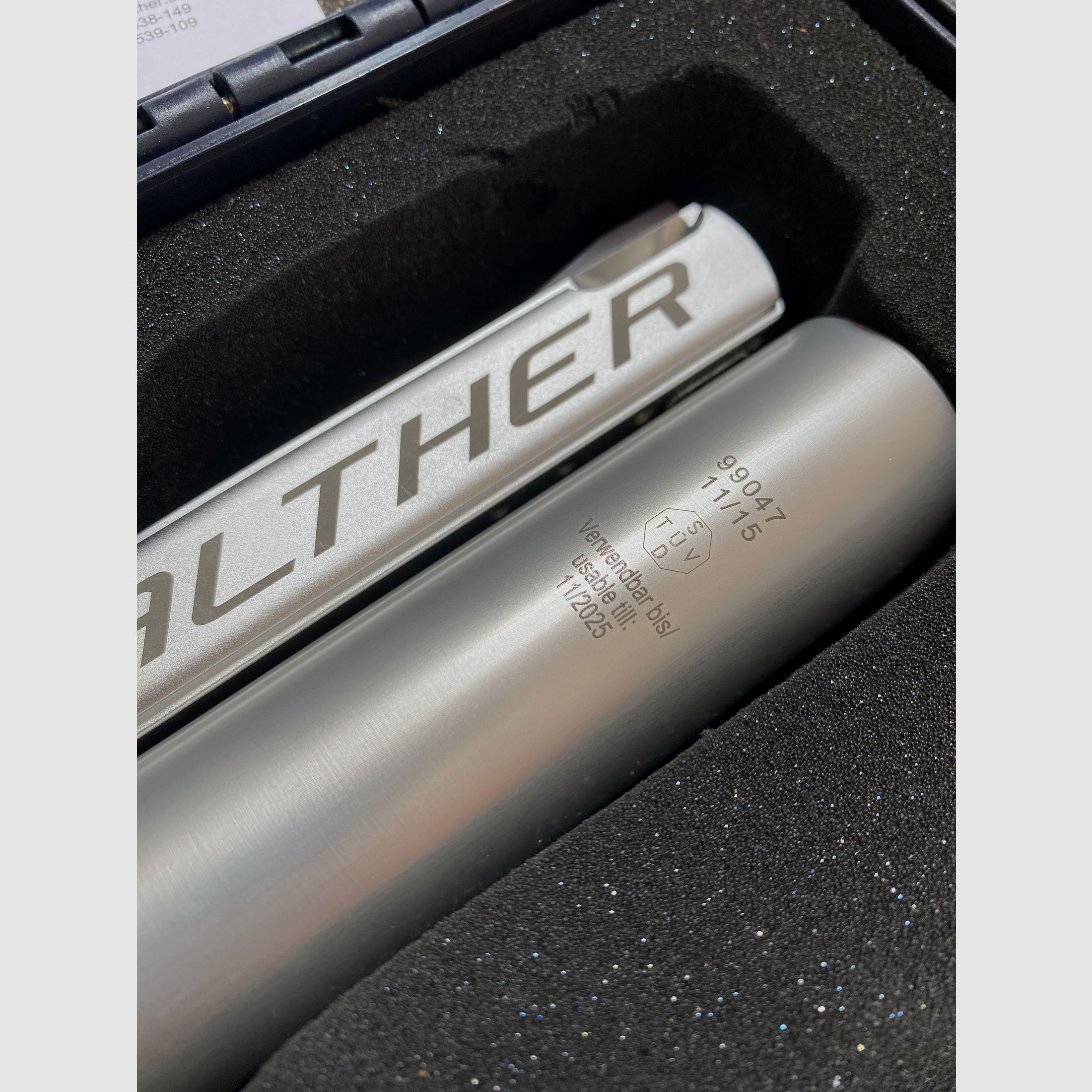 Walther LP 400 ALU Luftpistole mit 3D-Nussbaumgriff (Größe S, Rechtshand) – neuwertiger Zustand