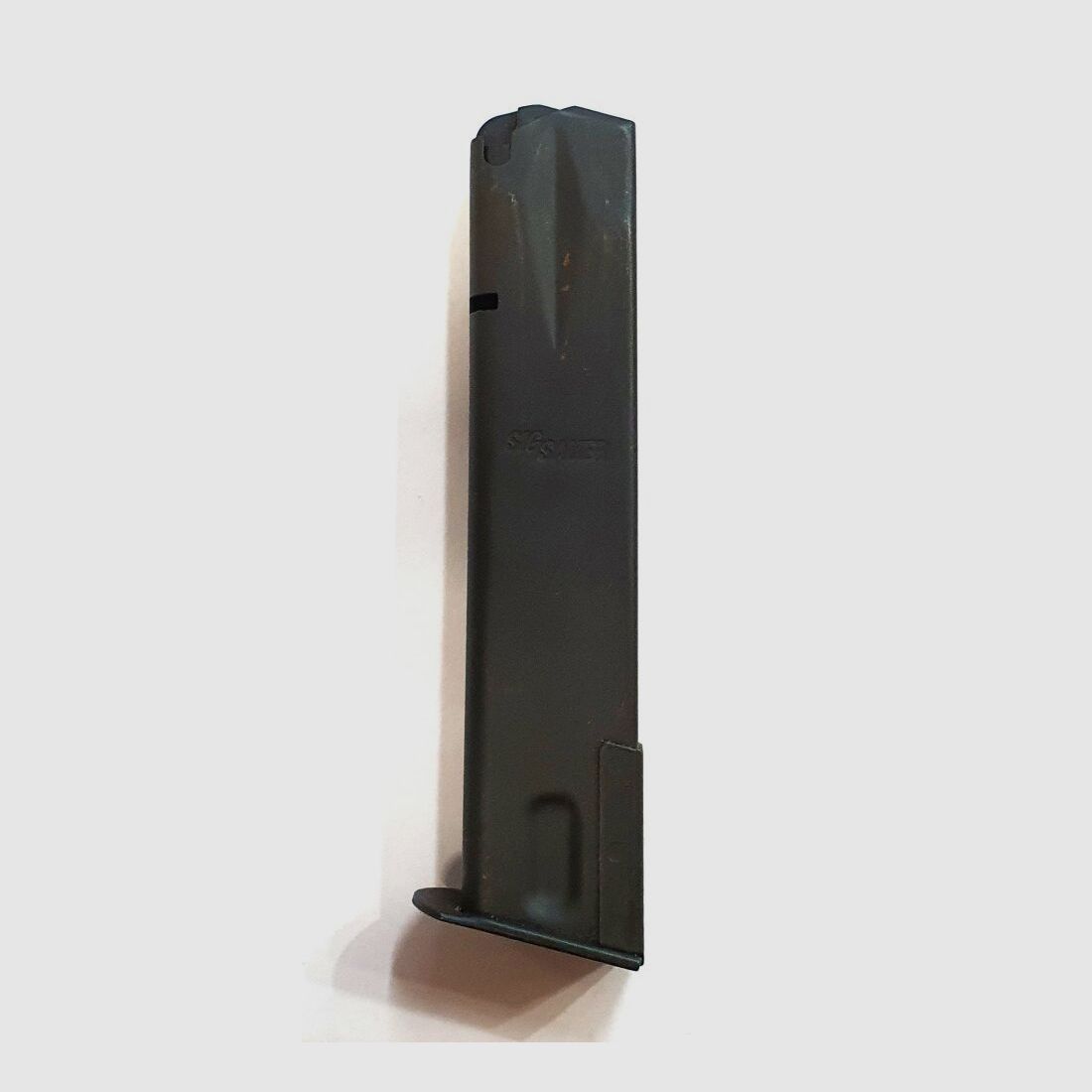 SIG SAUER magazine for pistol compatible with SIG P226, 9mm Luger, 20 rounds, used