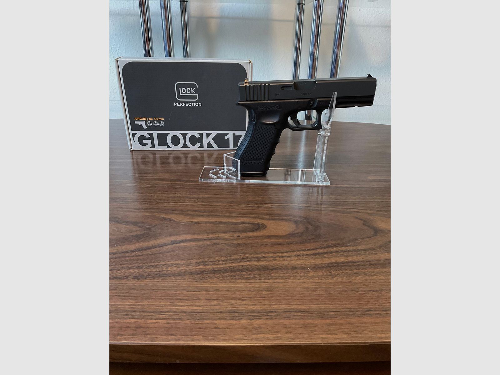 Glock 17 Gen4 CO2 Airgun Set (Kal. 4,5 mm) – Komplettpaket