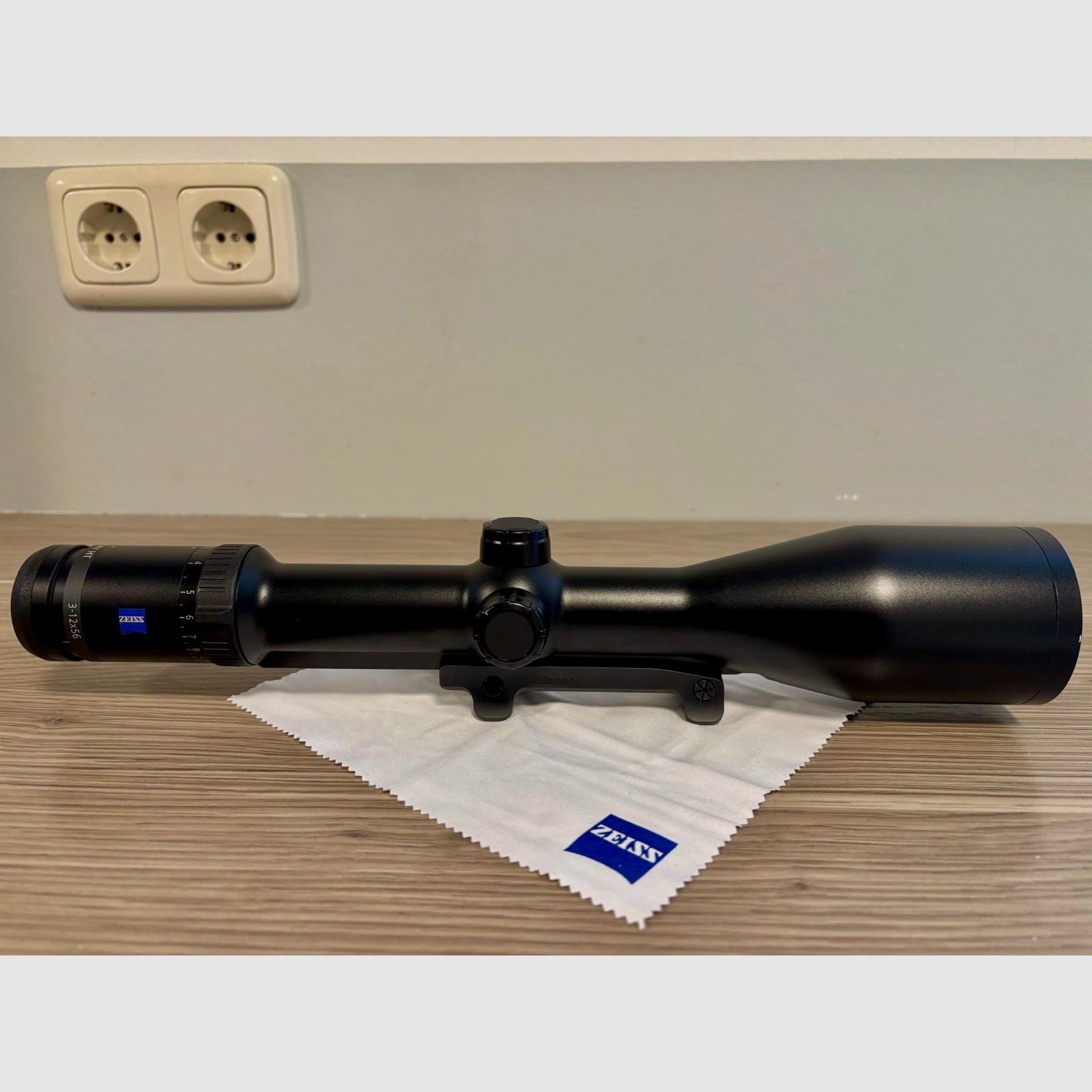 Zeiss Victory HT - 3-12x56 M Abs. 60 bel inklusive Blaser Sattelmontage