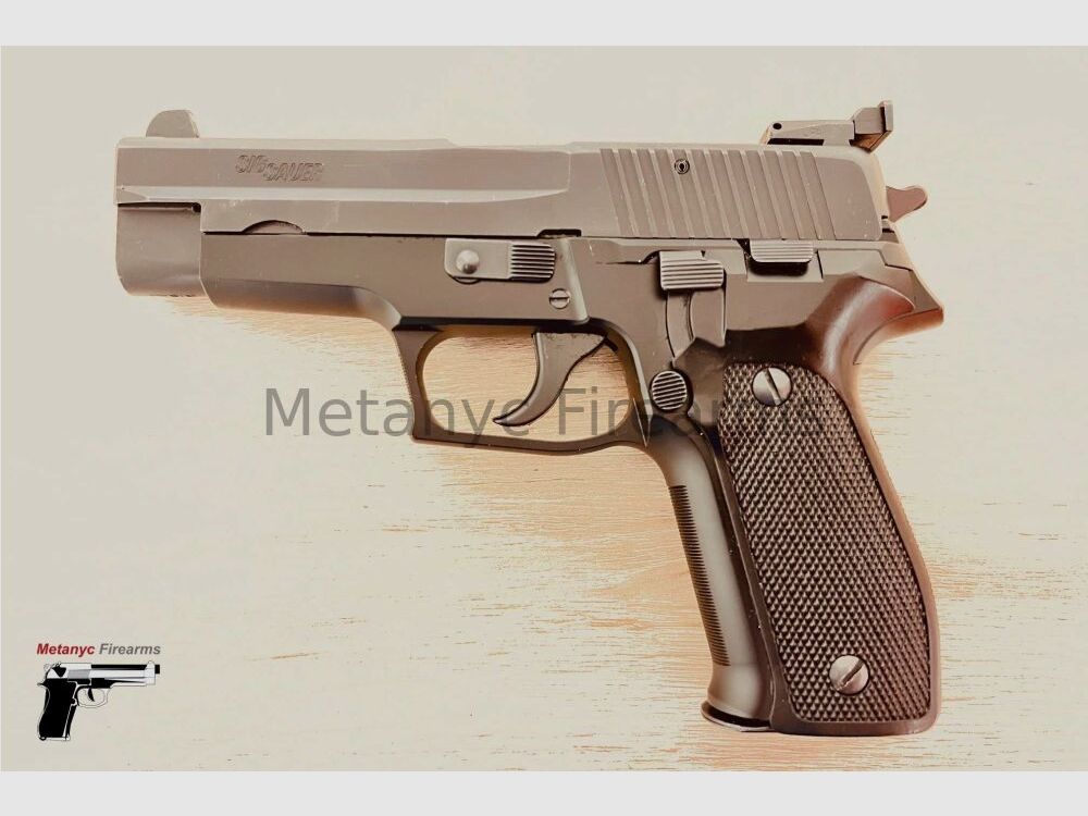 SIG Sauer P226 9mm Luger