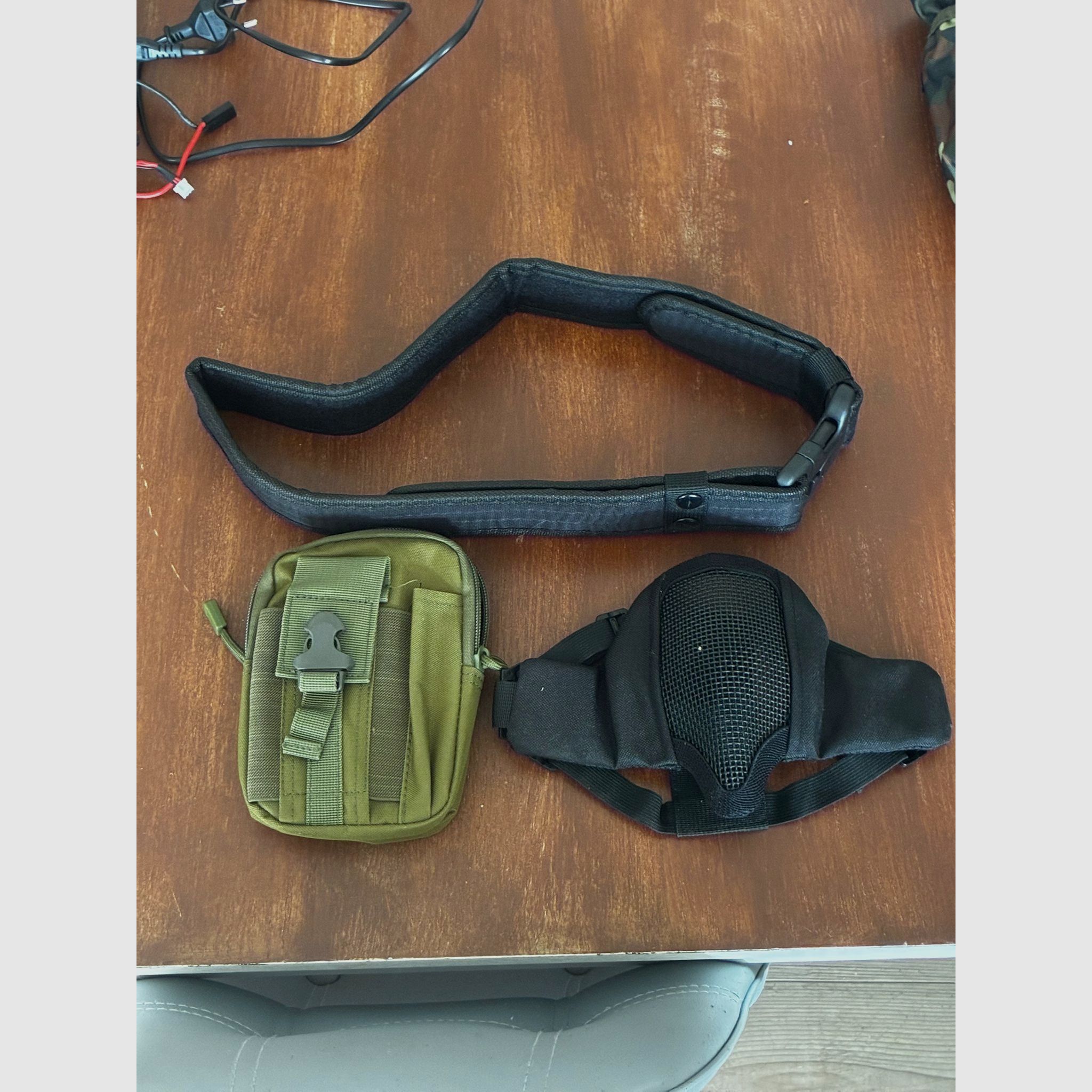 Pacchetto Airsoft completo — Ares Amoeba M4 (S-AEG) + H&K VP9 (GBB, scivolo in metallo) + Caricatore, gas,